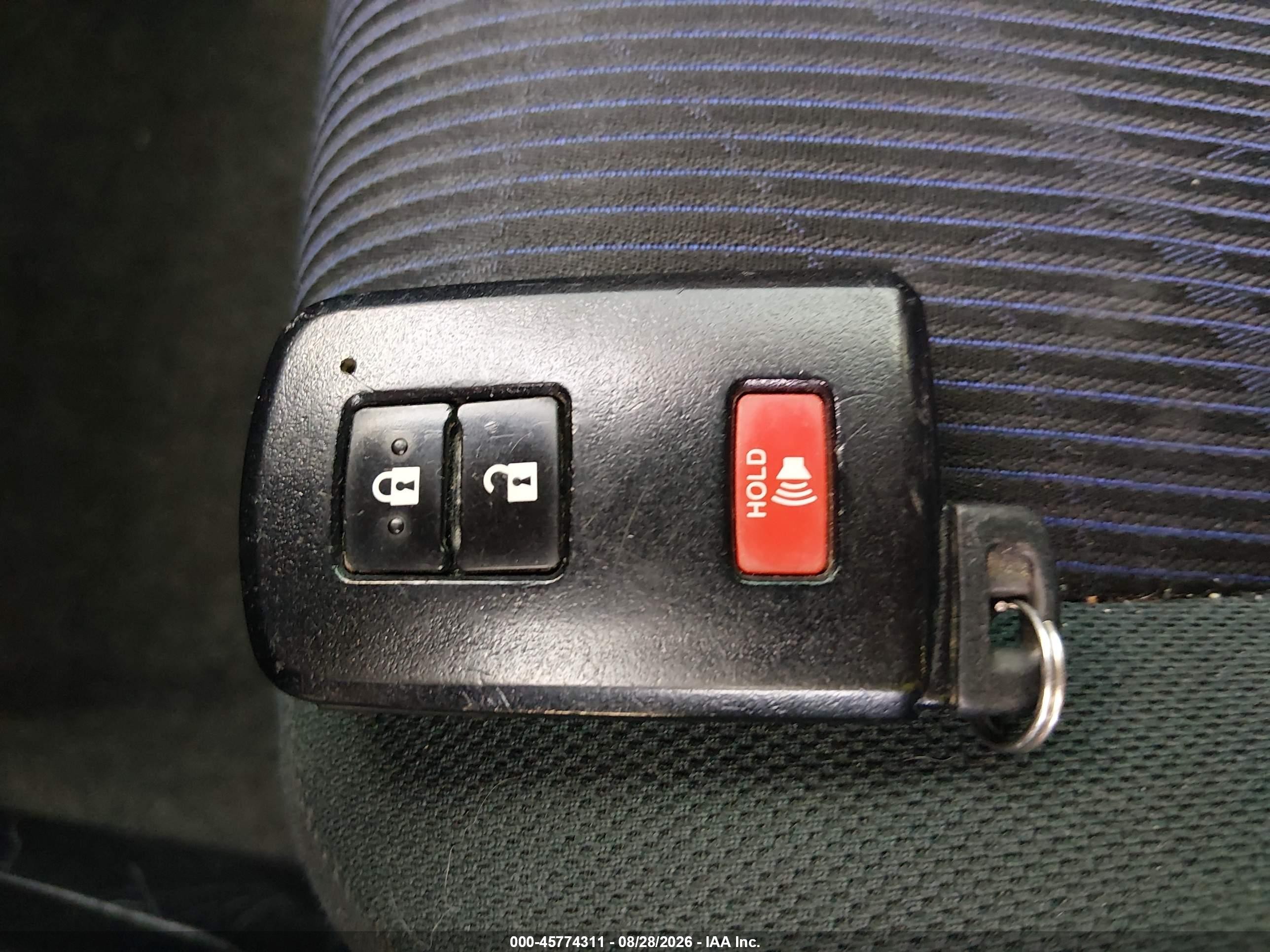 2015 Toyota Prius C Three Gray vin: JTDKDTB33F1102935