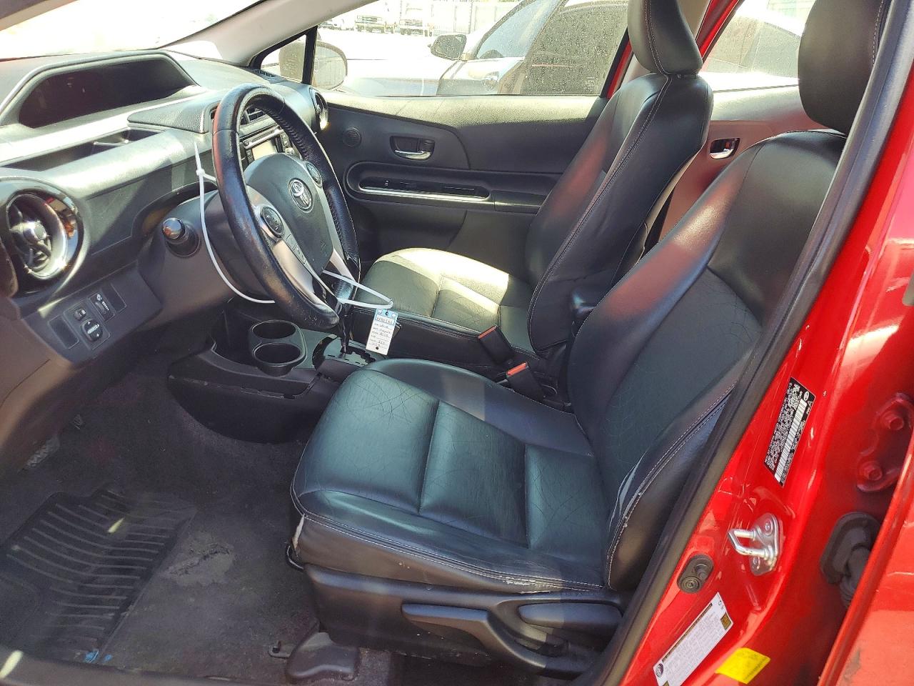 2015 Toyota Prius C Four Red vin: JTDKDTB33F1107911