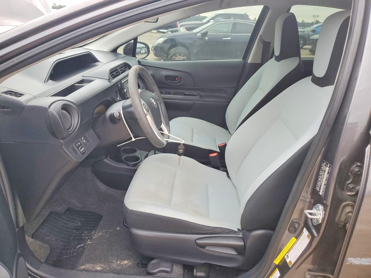 2015 Toyota Prius C One Gray vin: JTDKDTB33F1583074