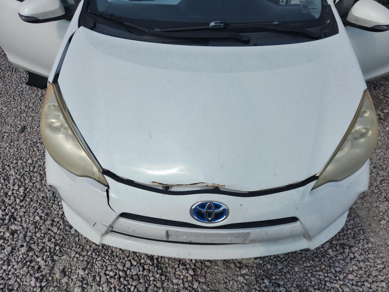2012 Toyota Prius C Two White vin: JTDKDTB34C1504331