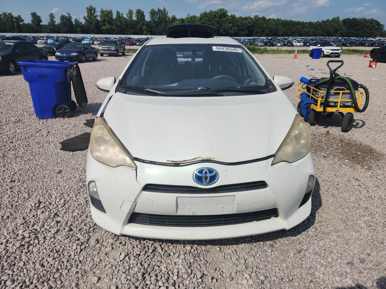 2012 Toyota Prius C Two White vin: JTDKDTB34C1504331