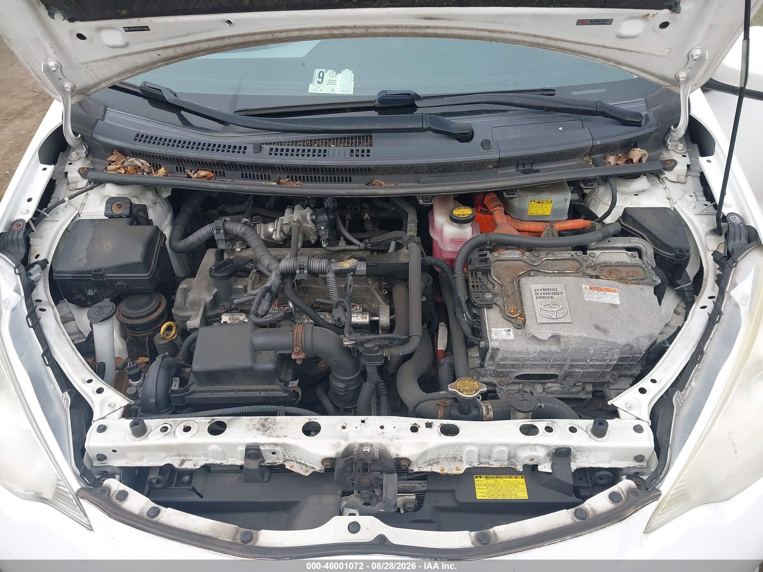 2012 Toyota Prius C Three Белый vin: JTDKDTB34C1504491
