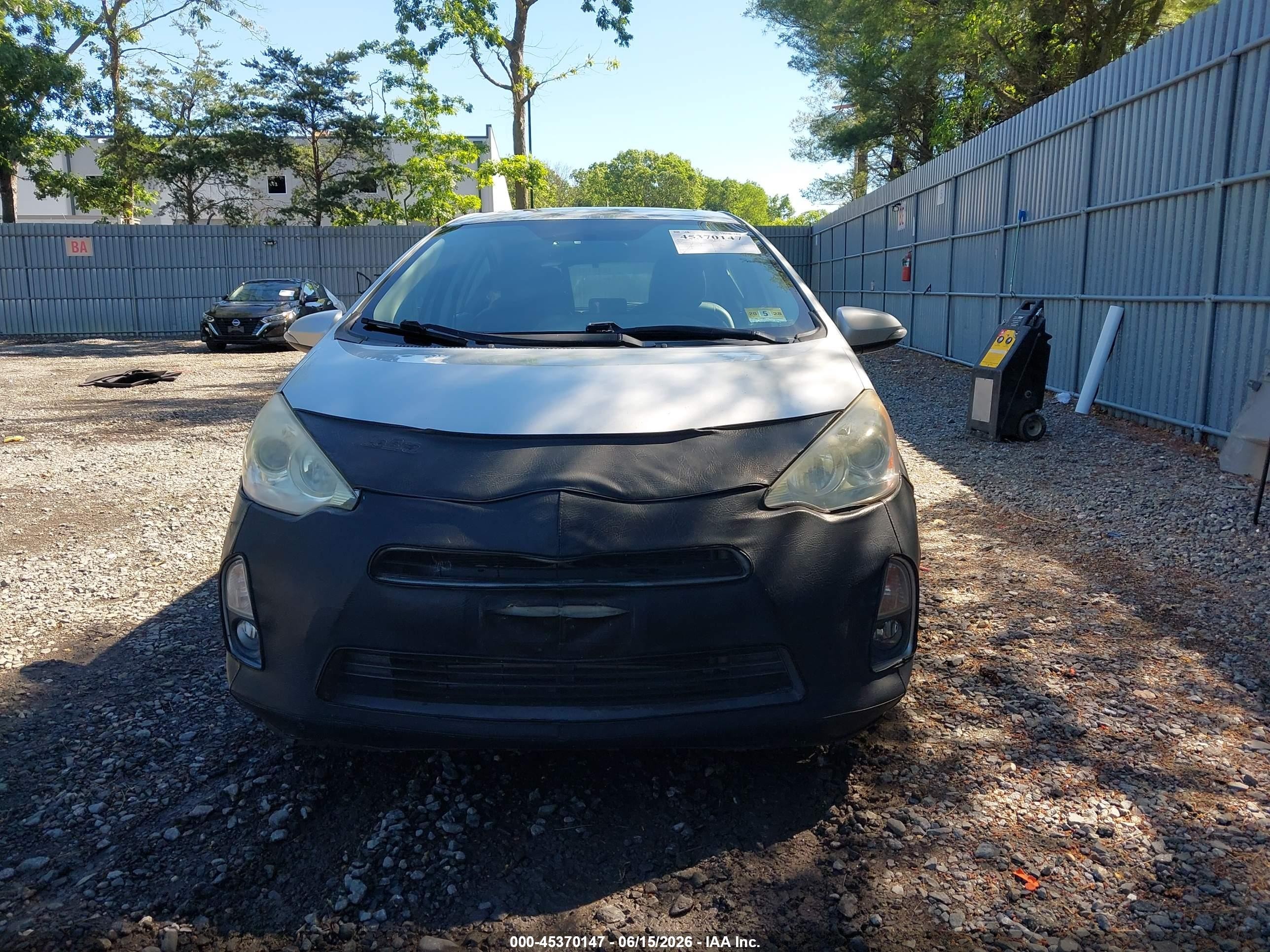 2013 Toyota Prius C Four Silver vin: JTDKDTB34D1032214