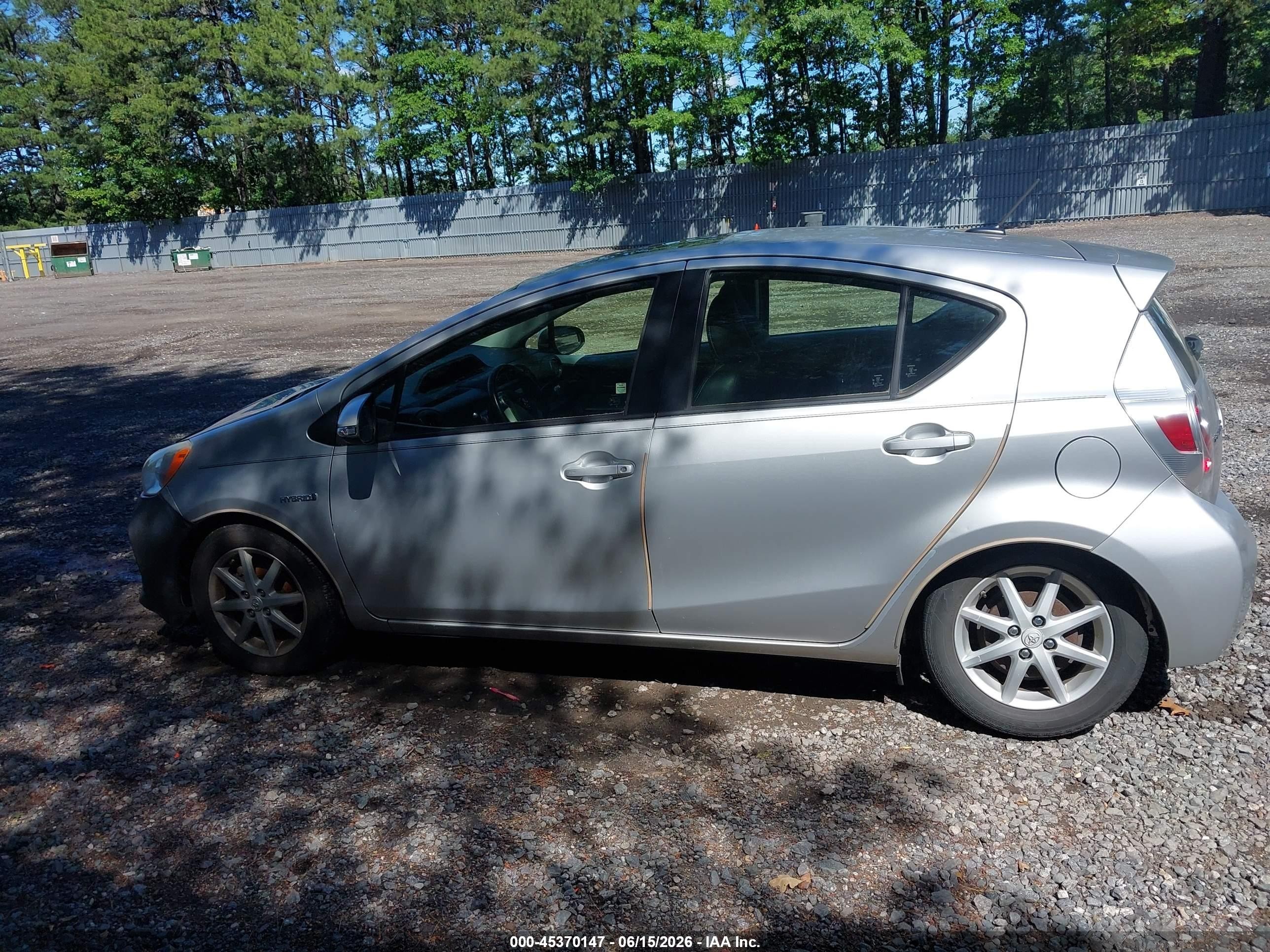 2013 Toyota Prius C Four Silver vin: JTDKDTB34D1032214