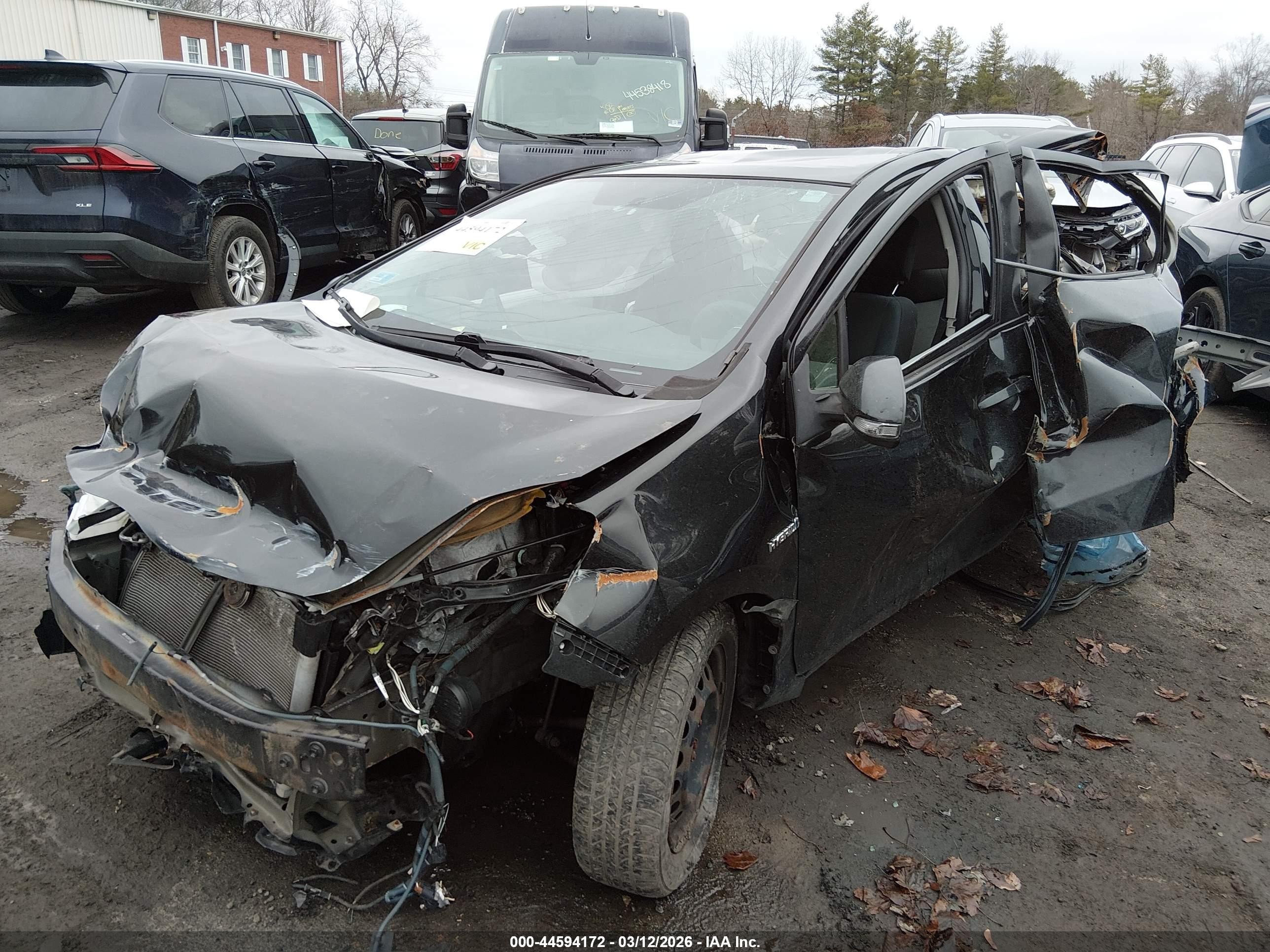 2013 Toyota Prius C Two Черный vin: JTDKDTB34D1531403