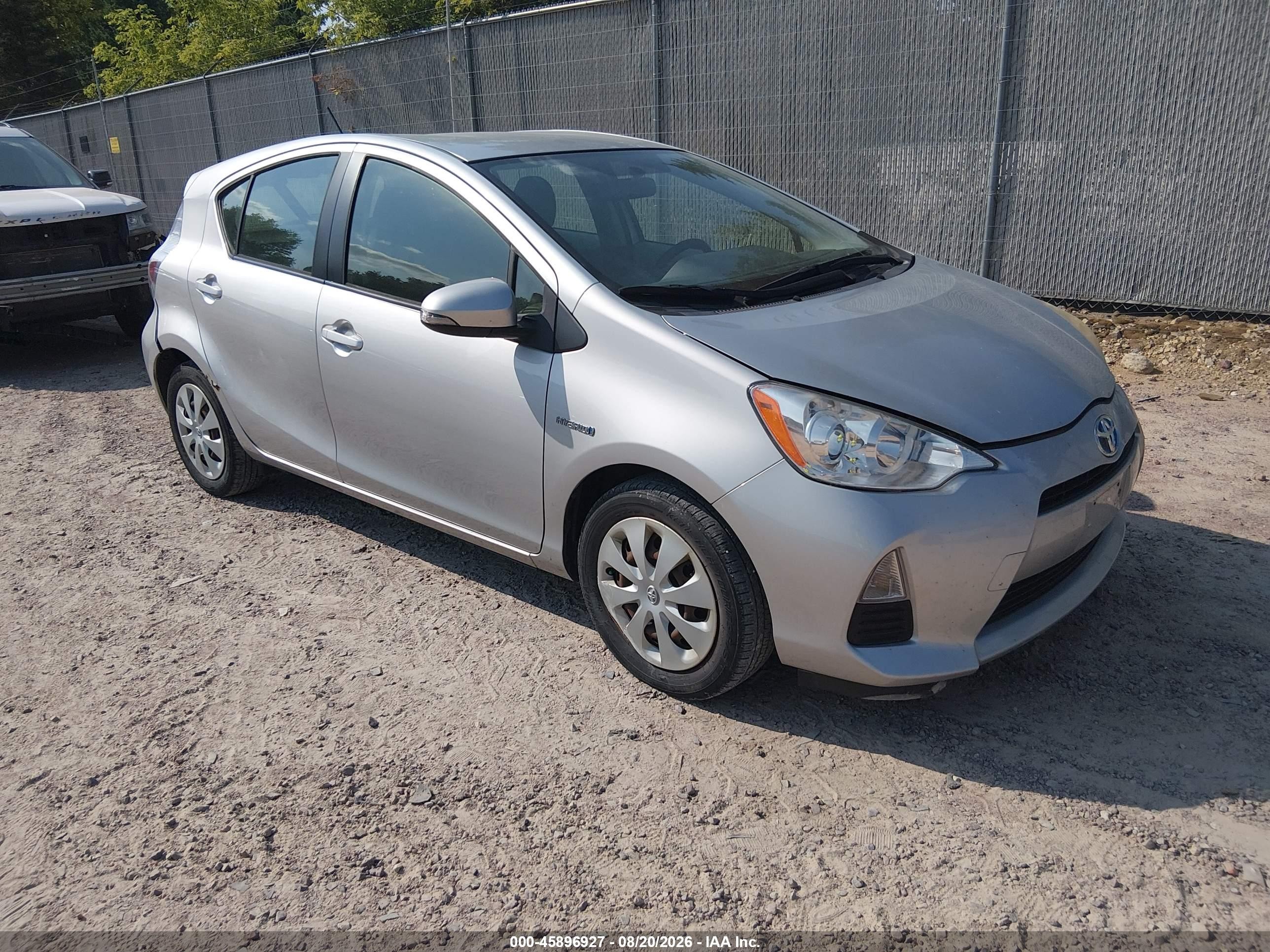 2013 Toyota Prius C Two Silver vin: JTDKDTB34D1532664