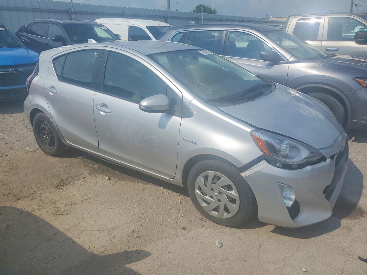 2015 Toyota Prius C One Silver vin: JTDKDTB34F1105357