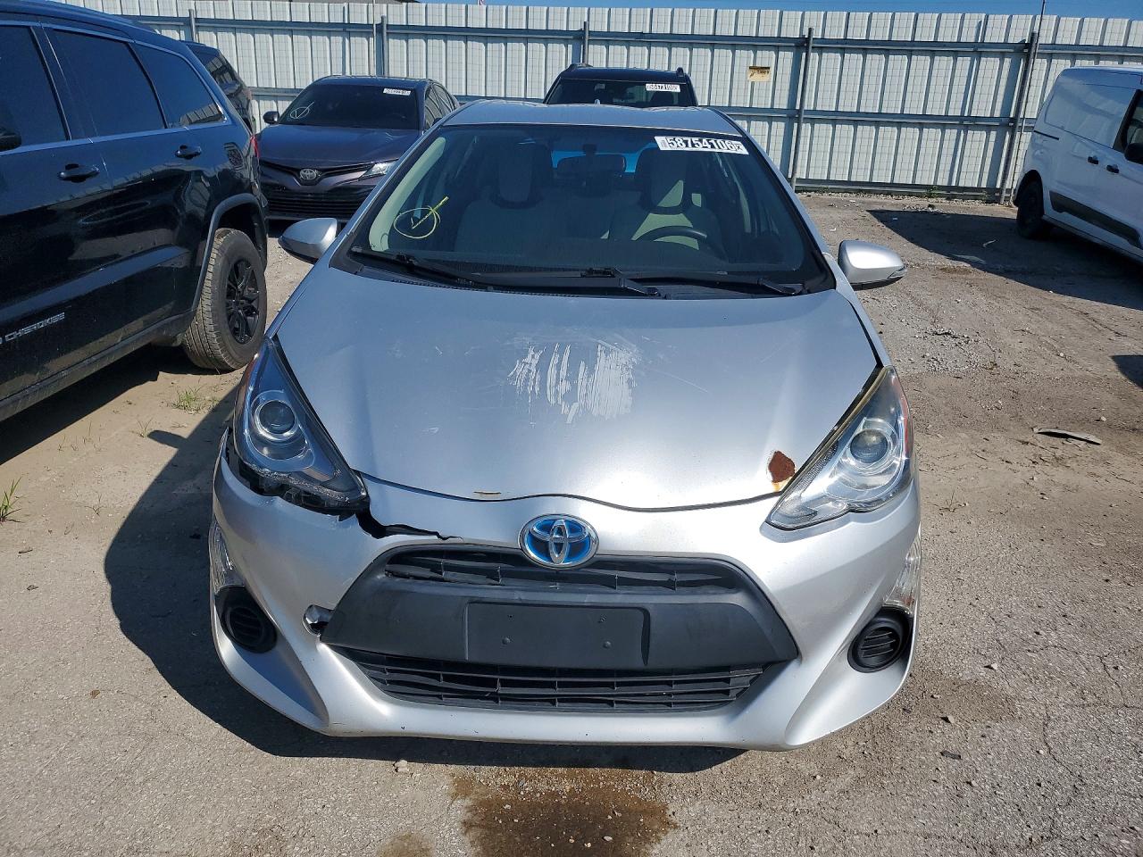 2015 Toyota Prius C One Silver vin: JTDKDTB34F1105357