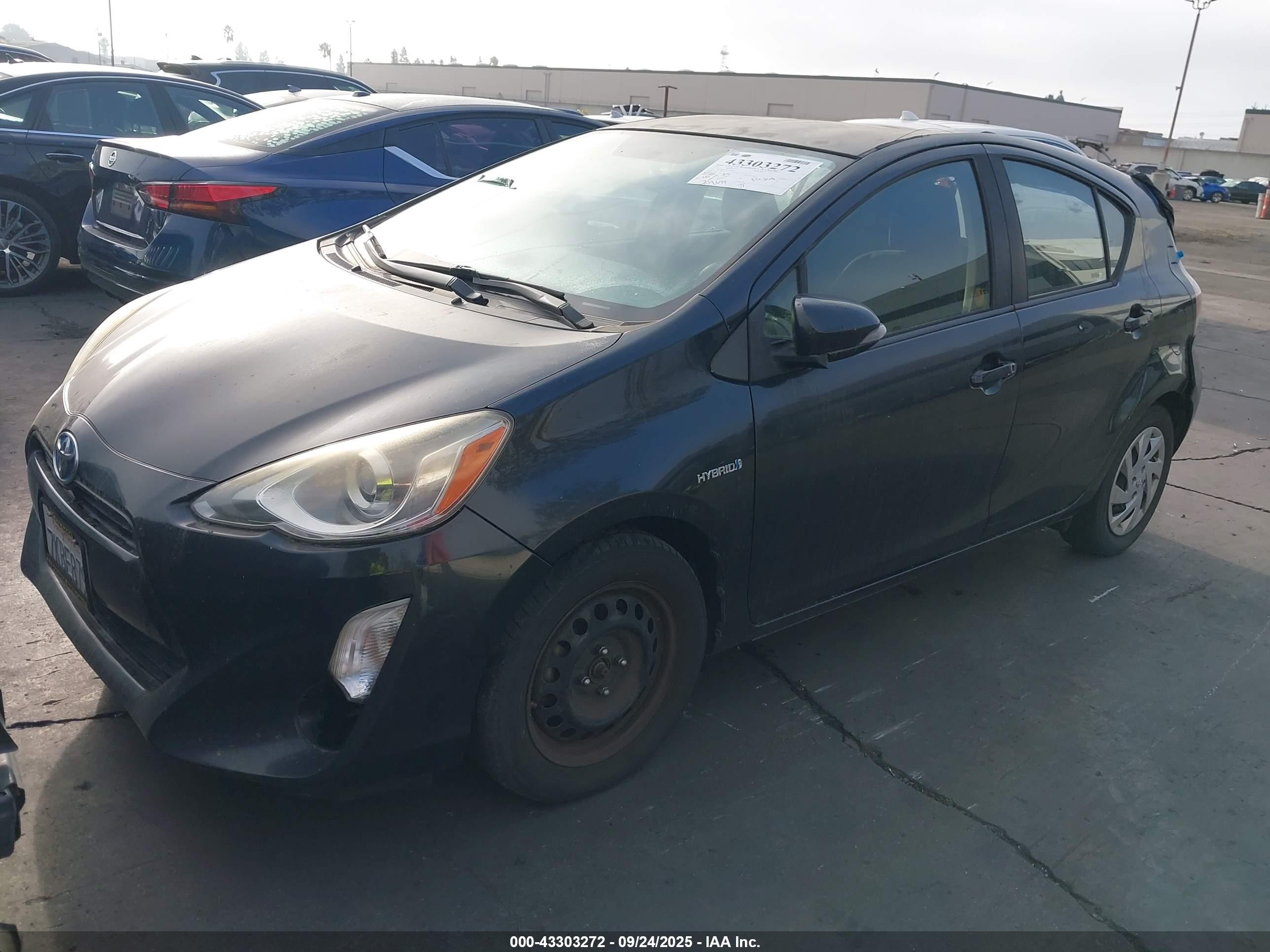 2015 Toyota Prius C Two Gray vin: JTDKDTB34F1578868