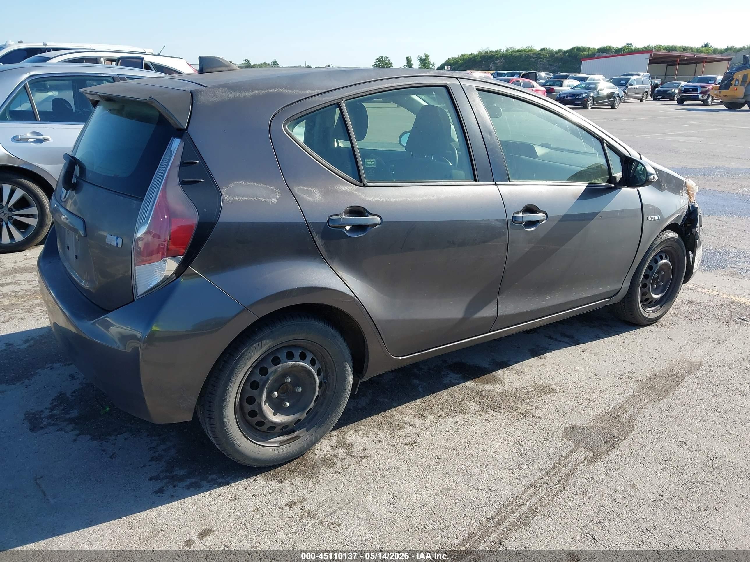 2015 Toyota Prius C Three Gray vin: JTDKDTB34F1586873