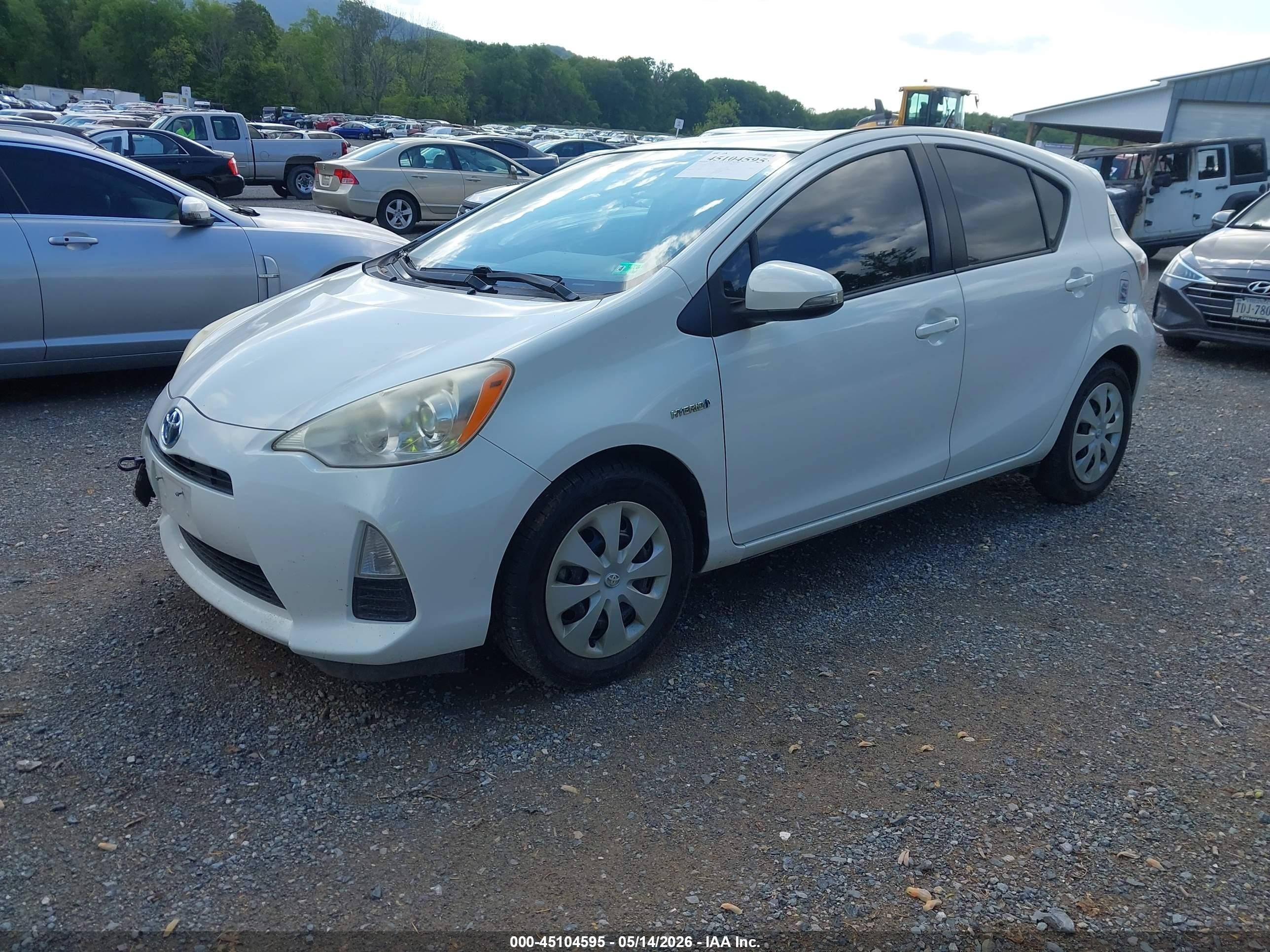 2013 Toyota Prius C Two White vin: JTDKDTB35D1038054