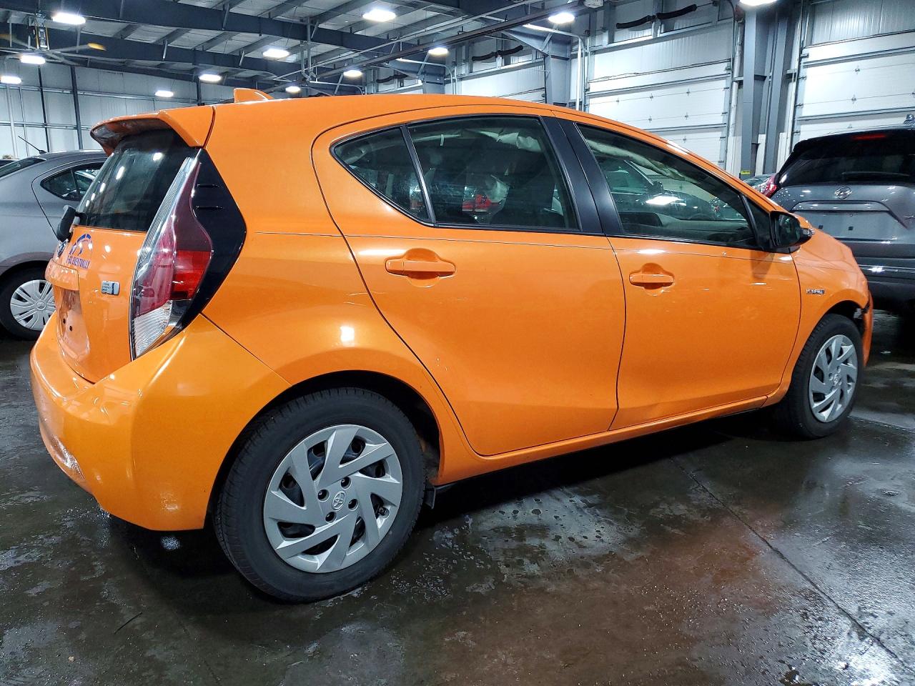 2015 Toyota Prius C One Orange vin: JTDKDTB35F1086253