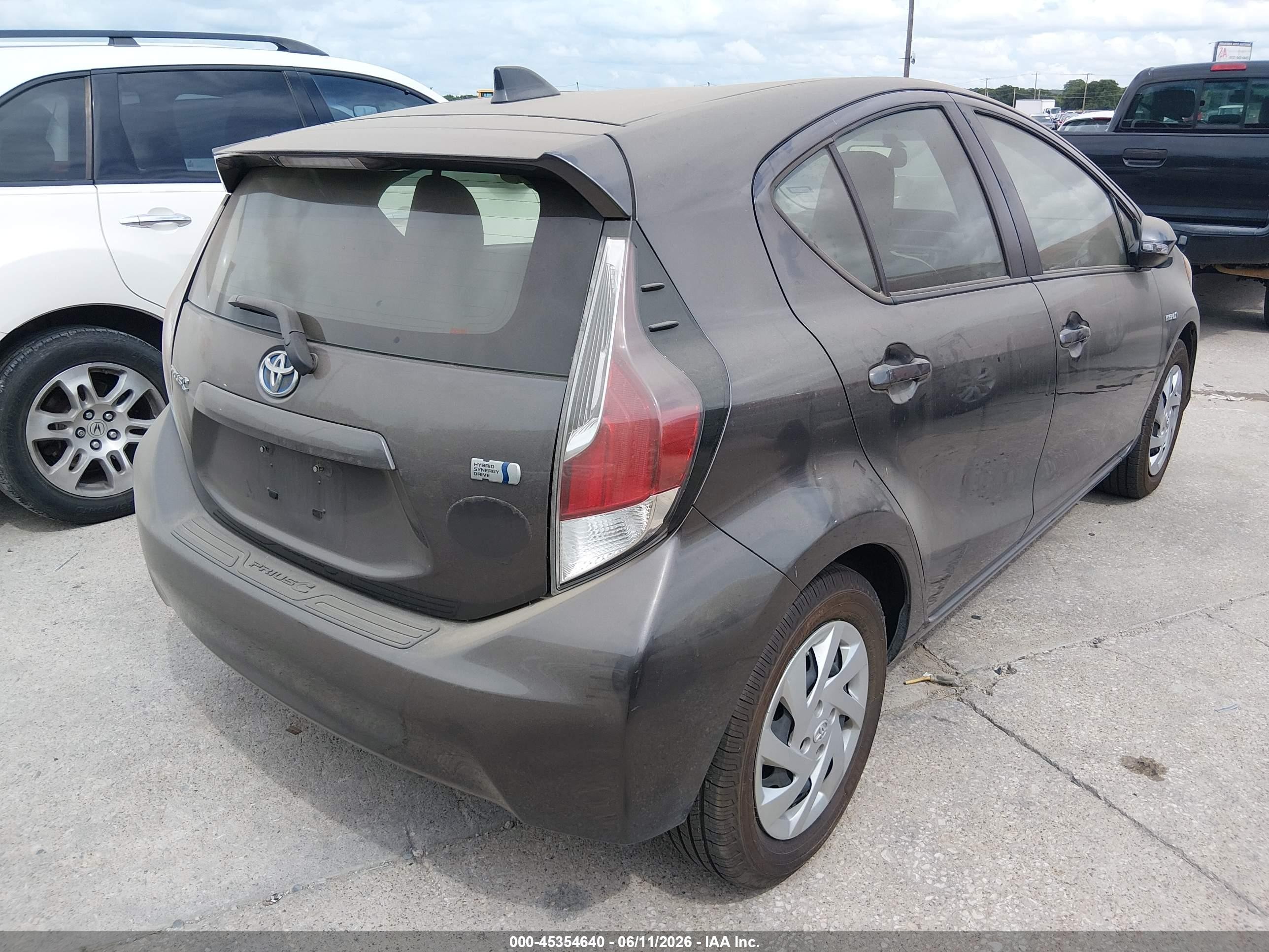 2015 Toyota Prius C One Gray vin: JTDKDTB35F1099472