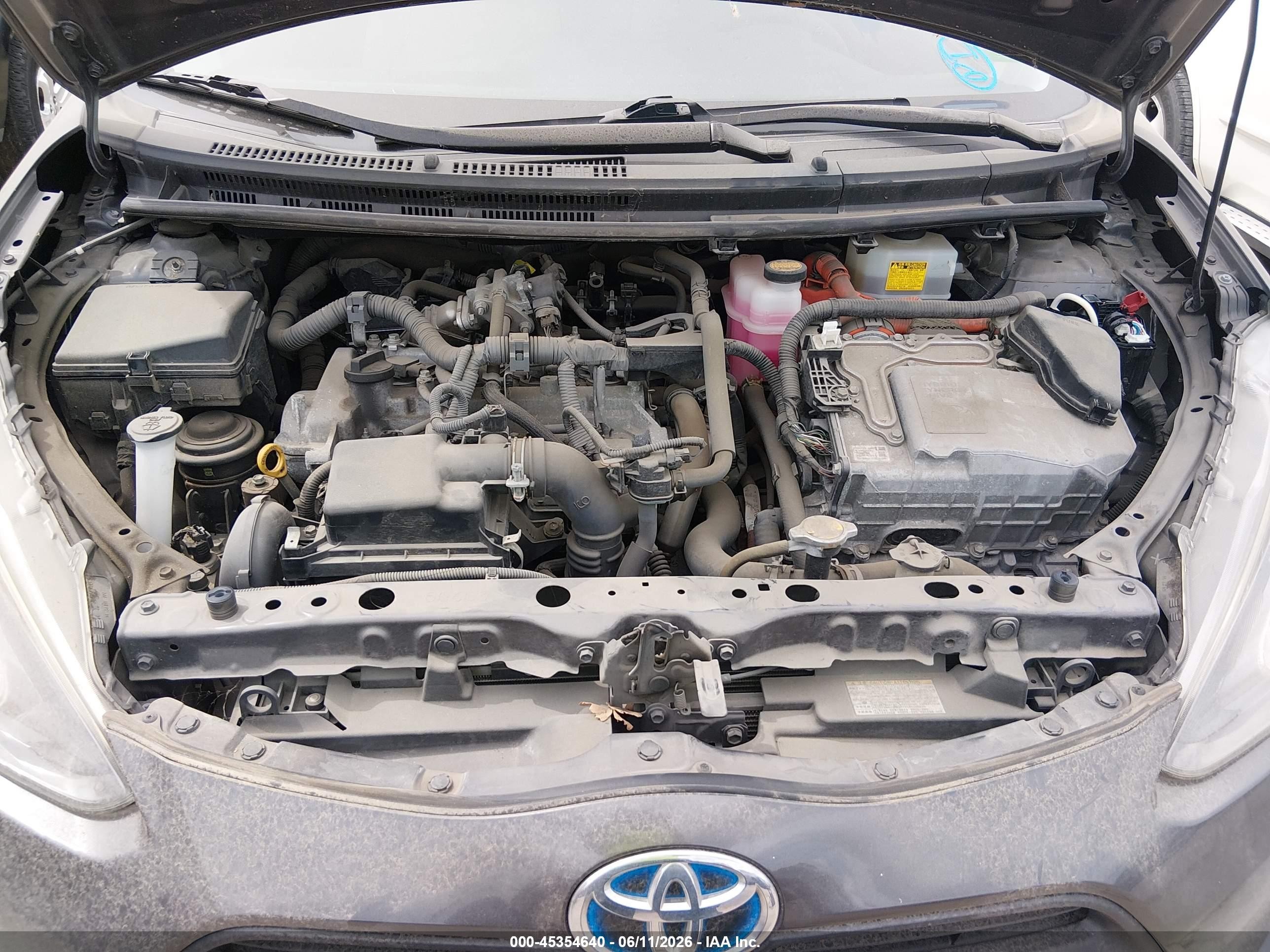 2015 Toyota Prius C One Gray vin: JTDKDTB35F1099472