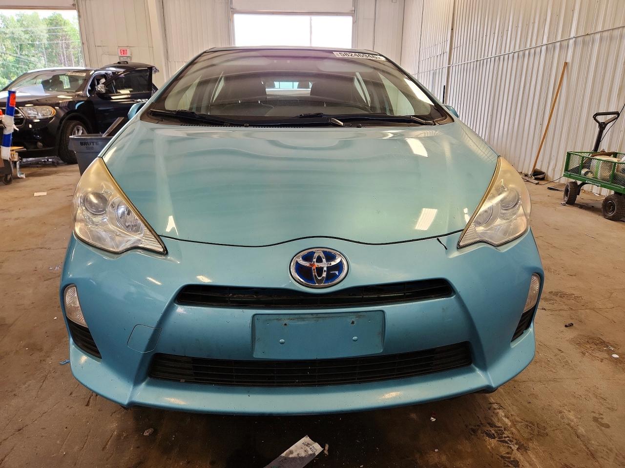2012 Toyota Prius C Three Blue vin: JTDKDTB36C1019575