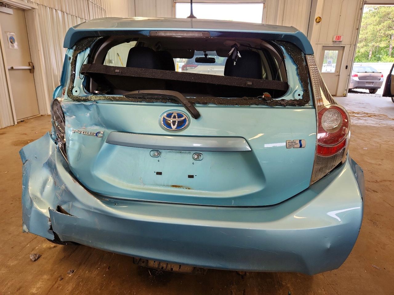 2012 Toyota Prius C Three Blue vin: JTDKDTB36C1019575