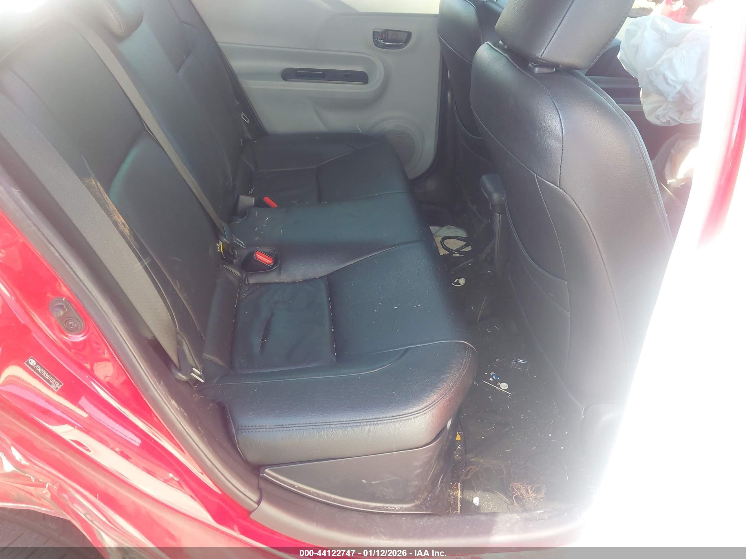 2013 Toyota Prius C Two Red vin: JTDKDTB36D1032084