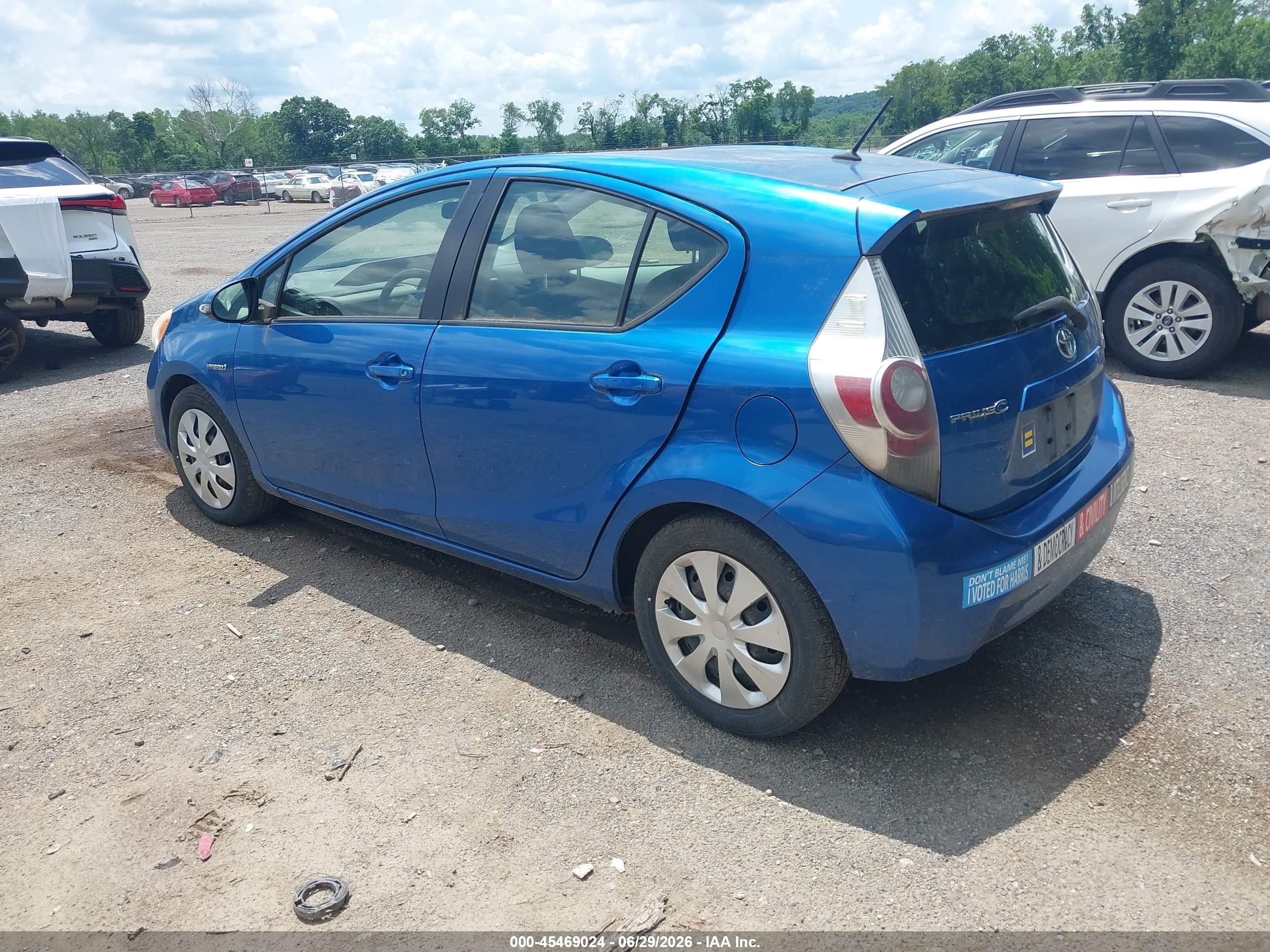2013 Toyota Prius C Two Синий vin: JTDKDTB36D1037608