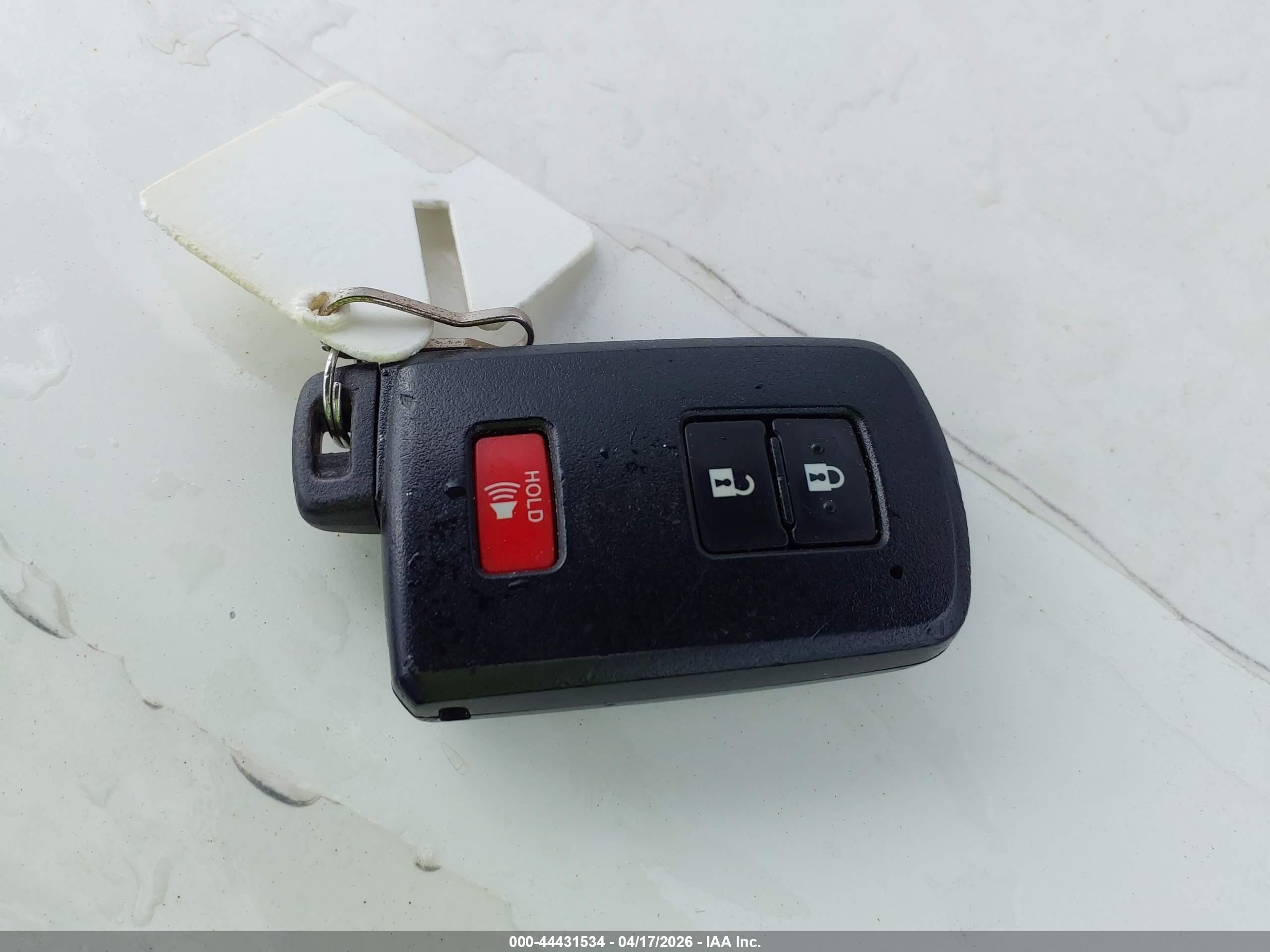 2013 Toyota Prius C Three Blue vin: JTDKDTB36D1053906