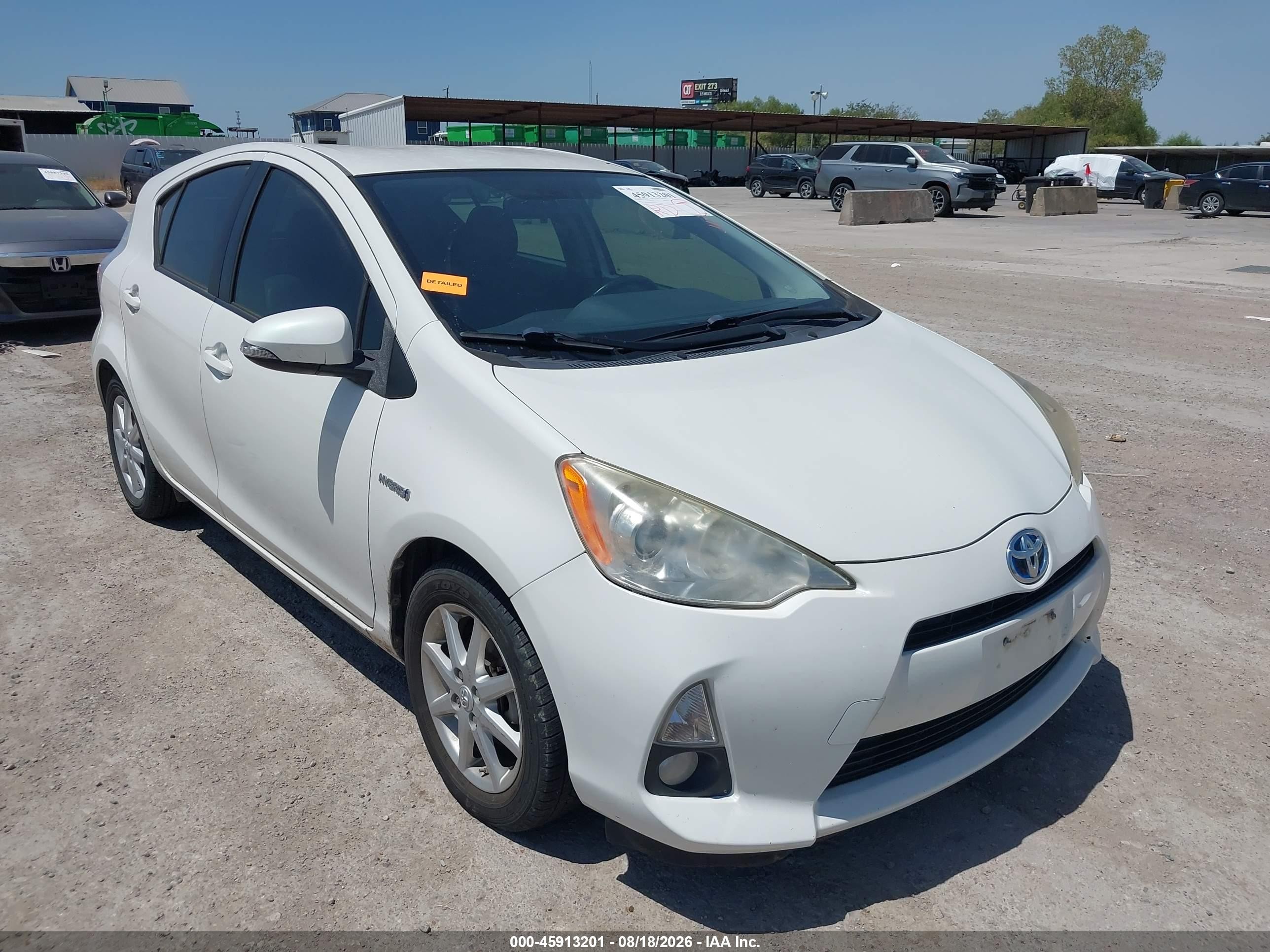 2013 Toyota Prius C Four White vin: JTDKDTB36D1056739
