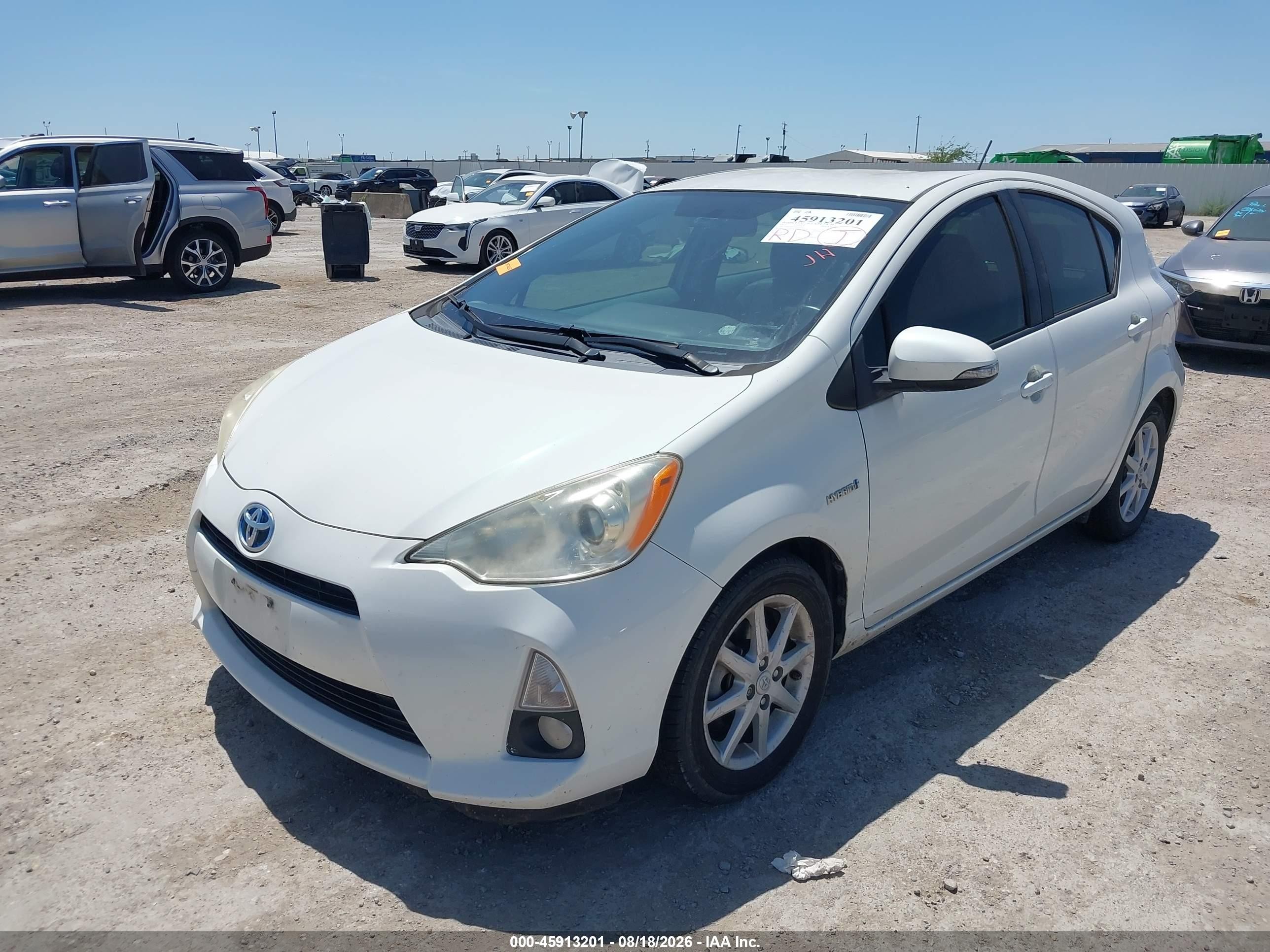 2013 Toyota Prius C Four White vin: JTDKDTB36D1056739