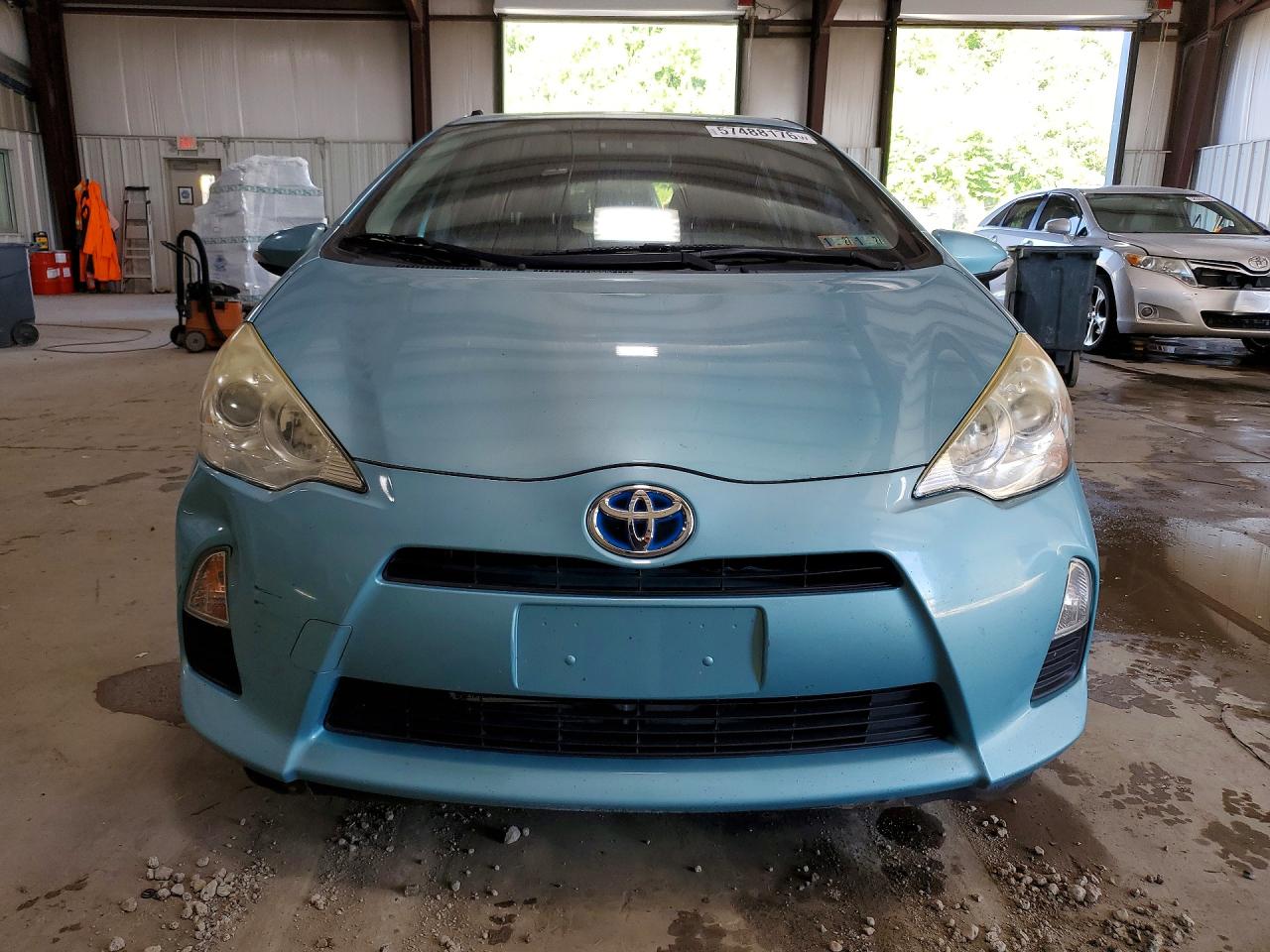 2014 Toyota Prius C Two Turquoise vin: JTDKDTB36E1069458