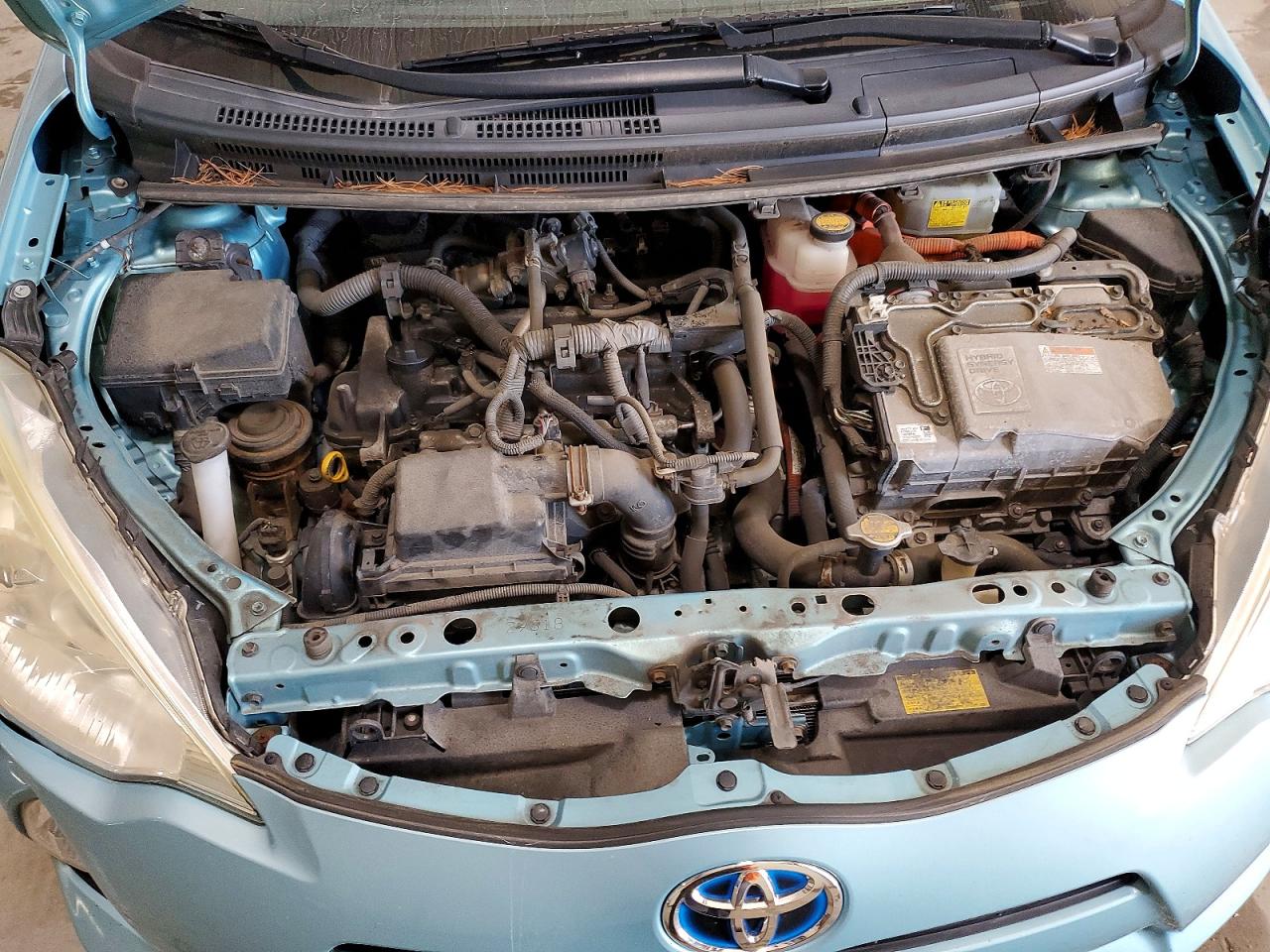2014 Toyota Prius C Two Turquoise vin: JTDKDTB36E1069458