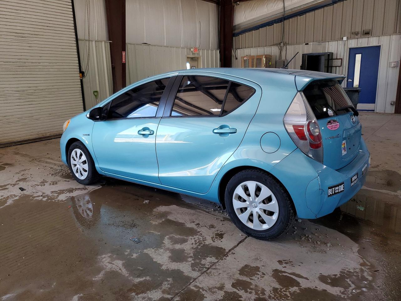 2014 Toyota Prius C Two Turquoise vin: JTDKDTB36E1069458