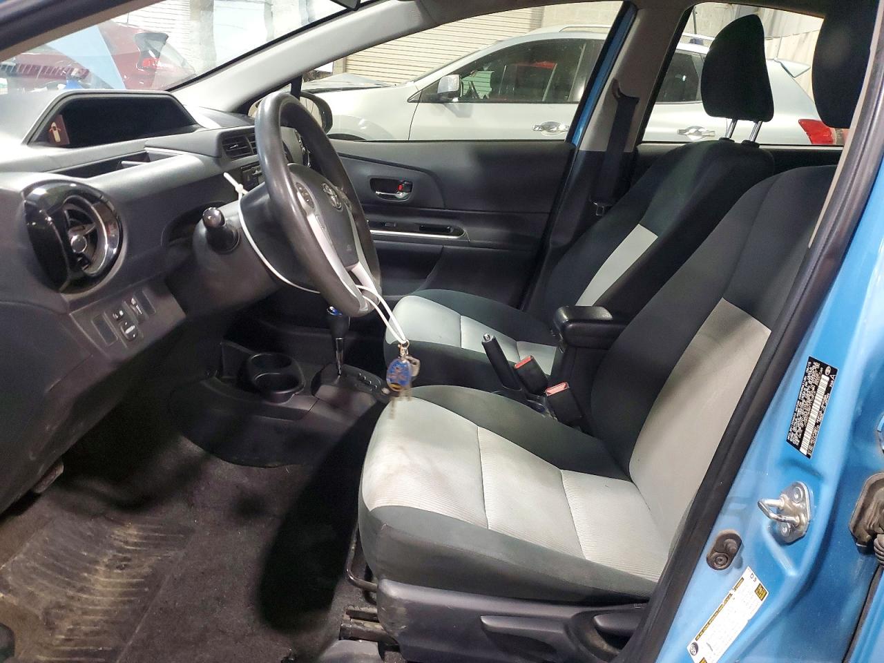 2015 Toyota Prius C Two Blue vin: JTDKDTB36F1110916