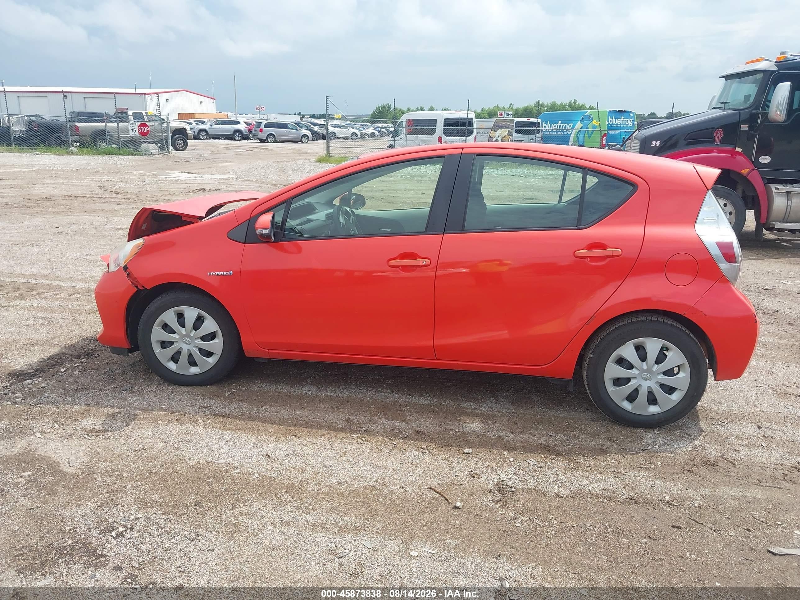 2012 Toyota Prius C Two Orange vin: JTDKDTB37C1012599