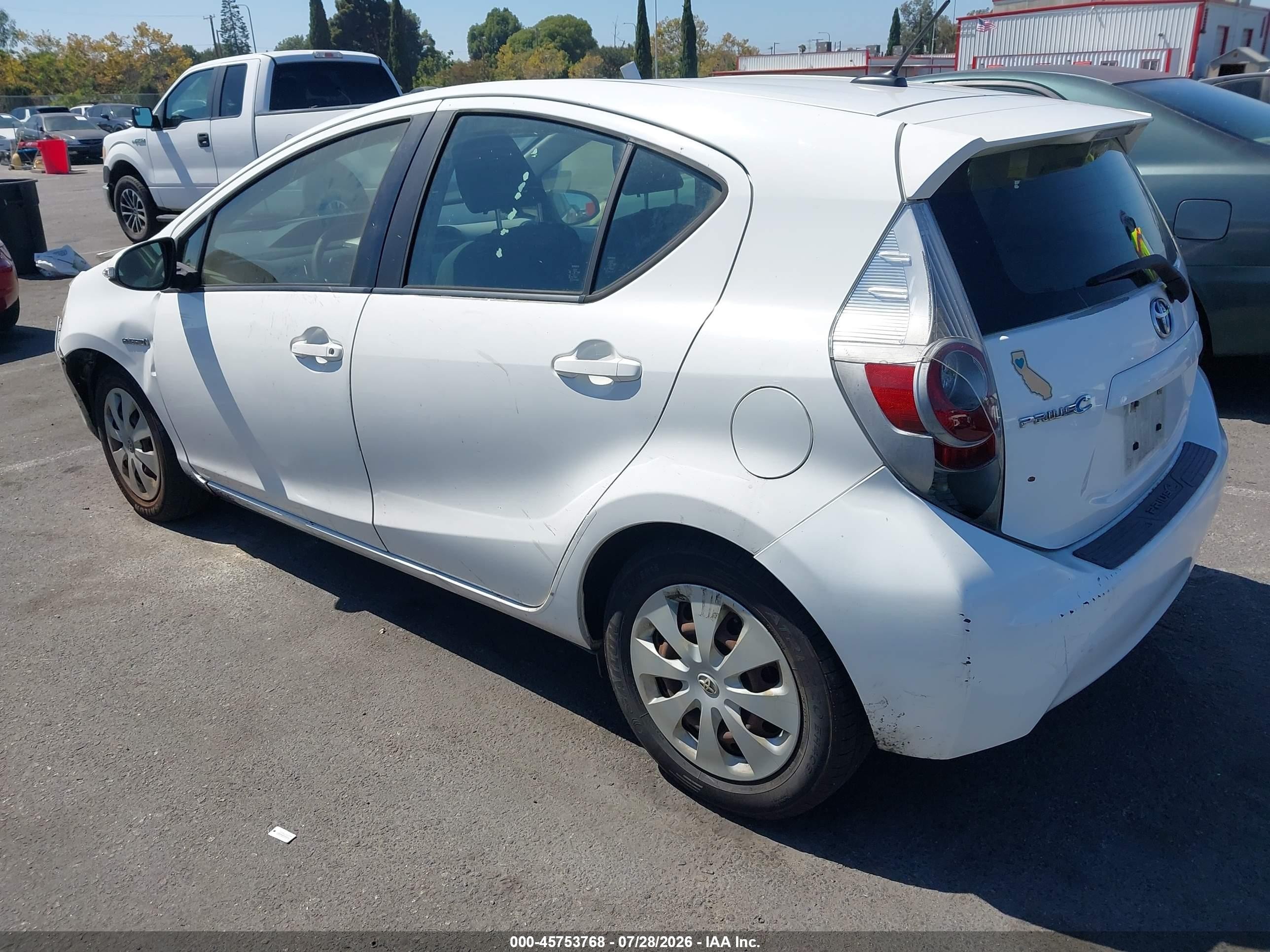 2012 Toyota Prius C Three Белый vin: JTDKDTB37C1509880