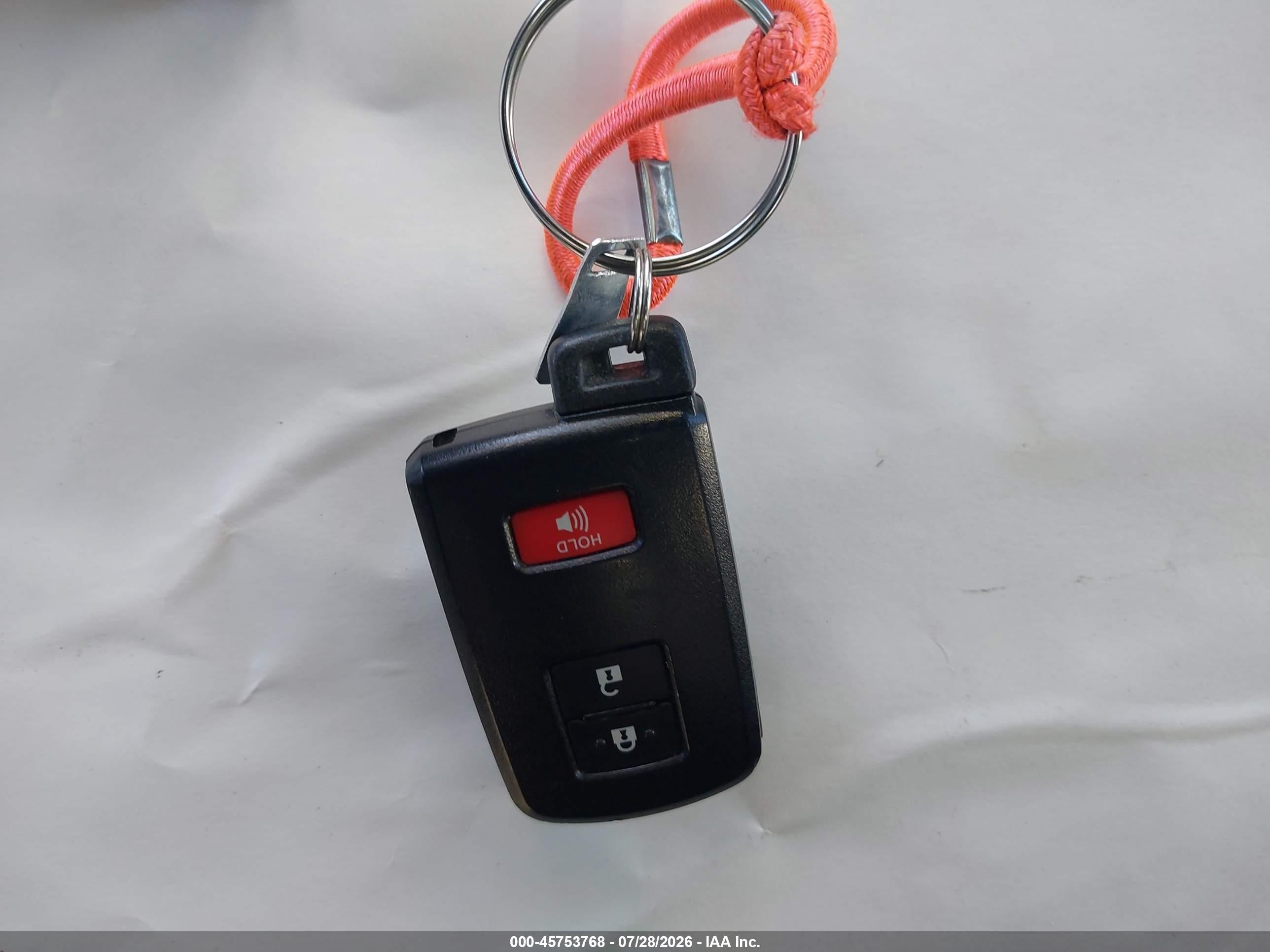 2012 Toyota Prius C Three Белый vin: JTDKDTB37C1509880