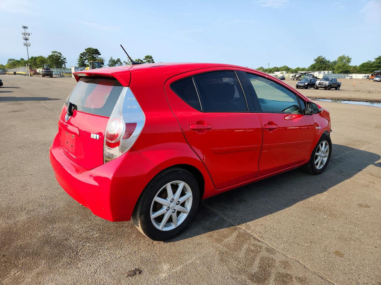 2013 Toyota Prius C Four Red vin: JTDKDTB37D1032238