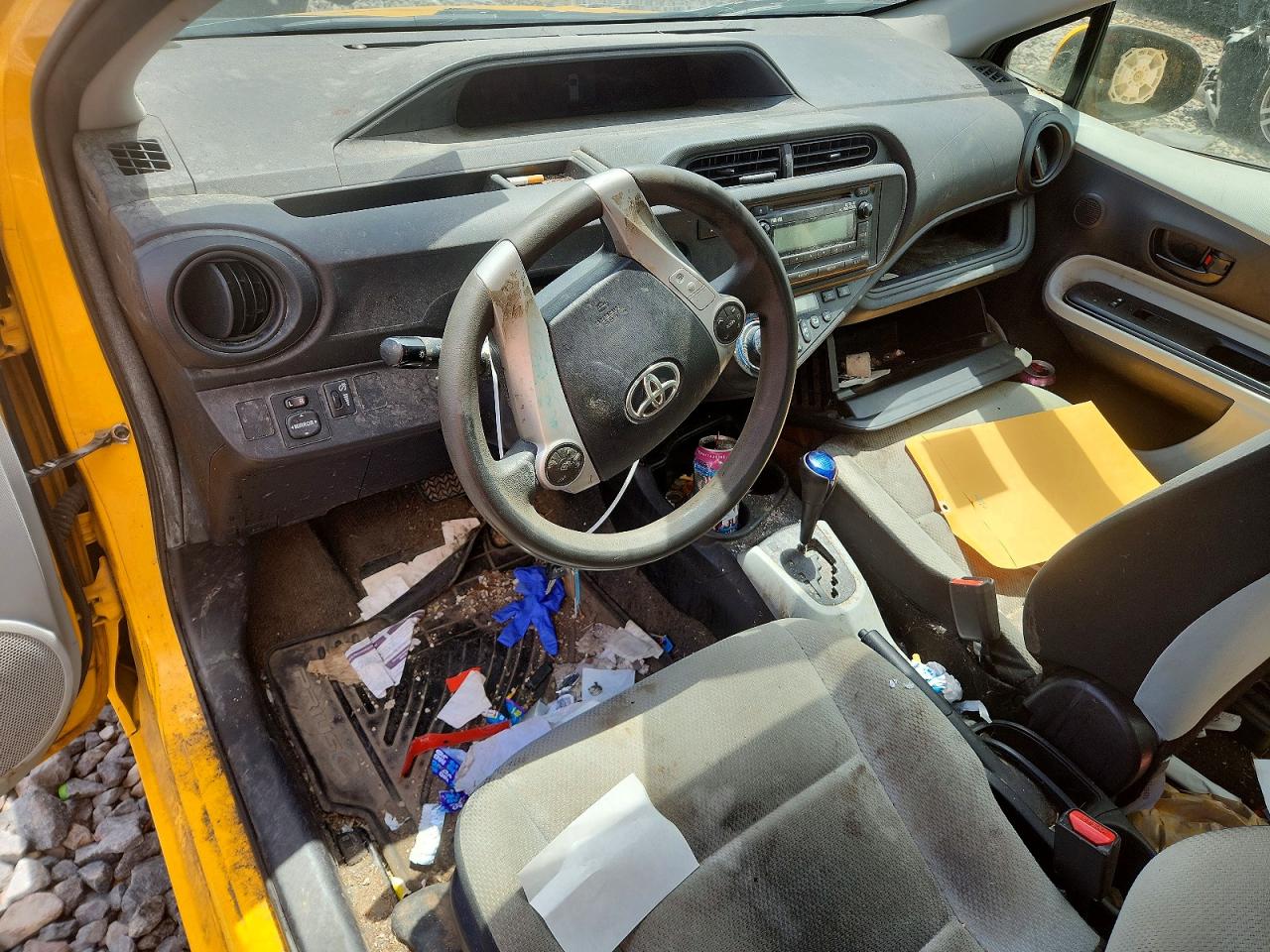 2014 Toyota Prius C One Yellow vin: JTDKDTB37E1076709