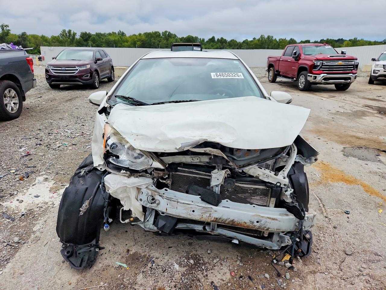 2013 Toyota Prius C Three White vin: JTDKDTB38D1038078