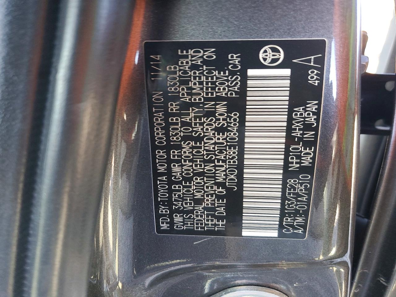 2014 Toyota Prius C Silver vin: JTDKDTB38E1084656