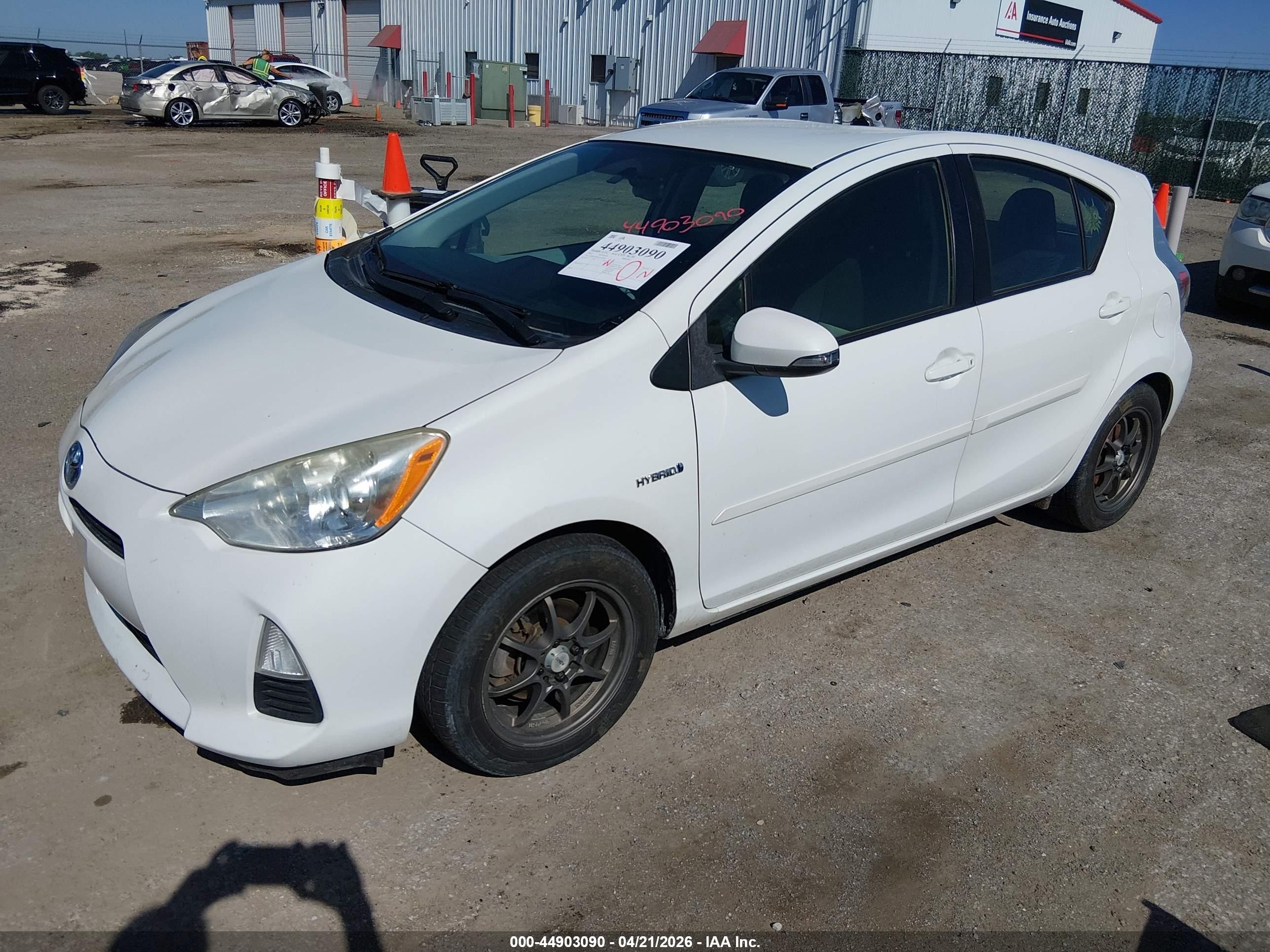 2012 Toyota Prius C Two White vin: JTDKDTB39C1018985
