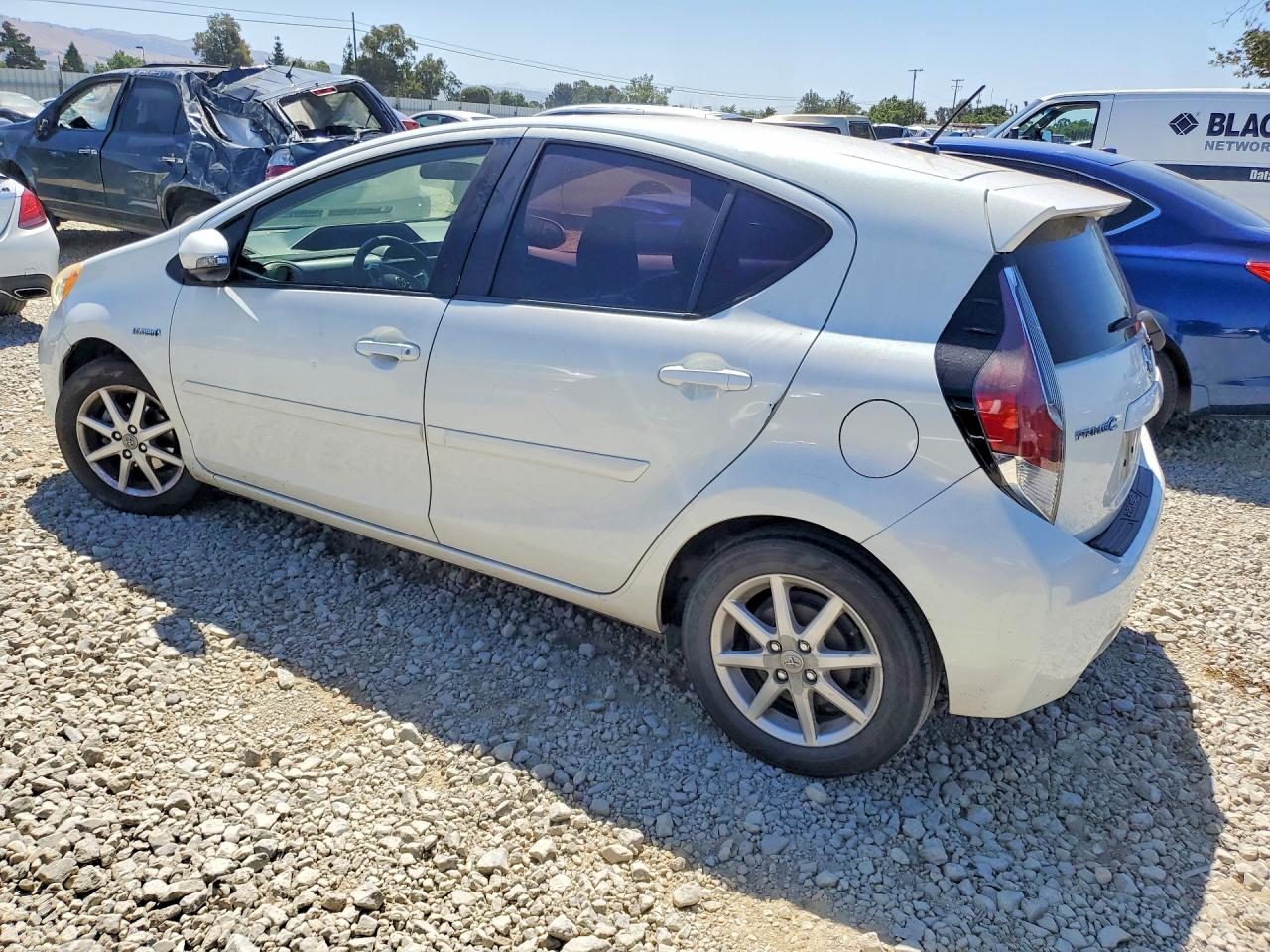 2012 Toyota Prius C Four White vin: JTDKDTB39C1028562