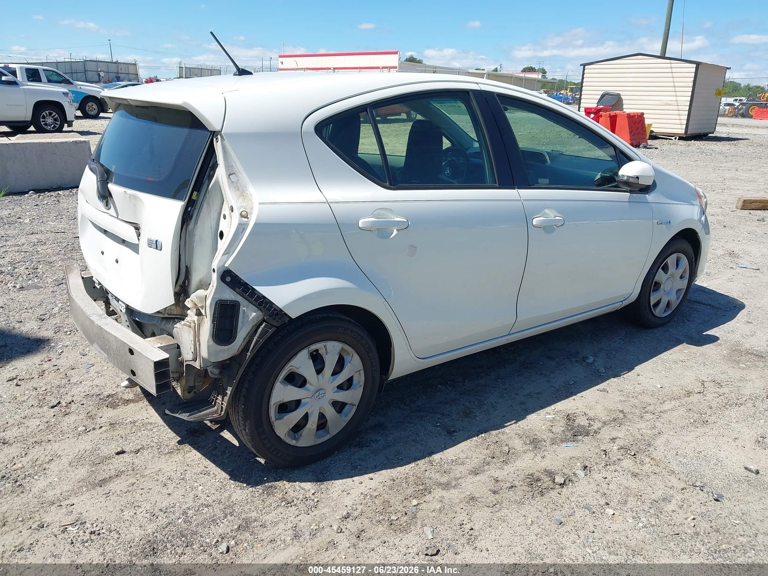 2013 Toyota Prius C One White vin: JTDKDTB39D1046965