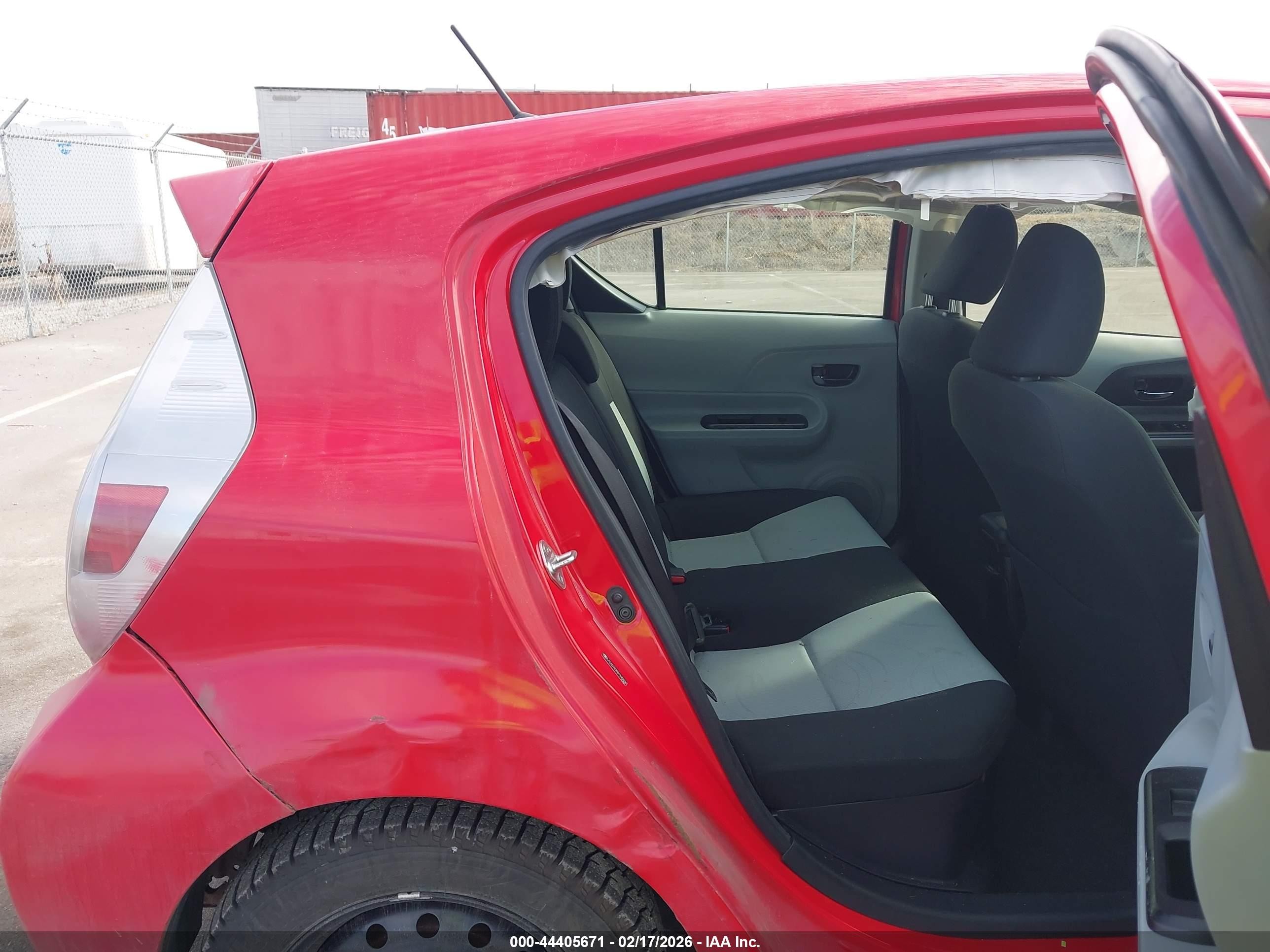 2013 Toyota Prius C Three Red vin: JTDKDTB39D1540436