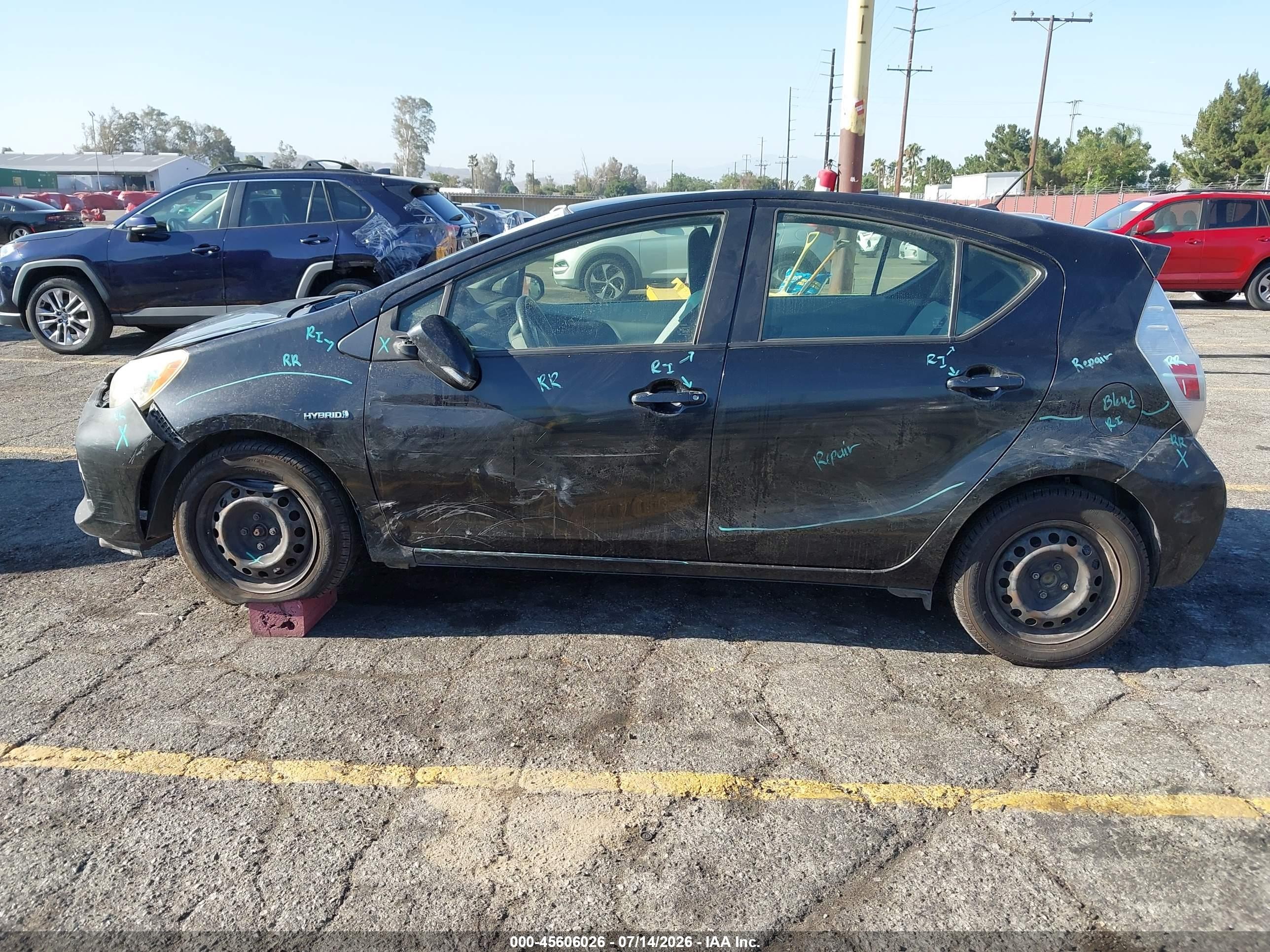 2014 Toyota Prius C One Черный vin: JTDKDTB39E1063735