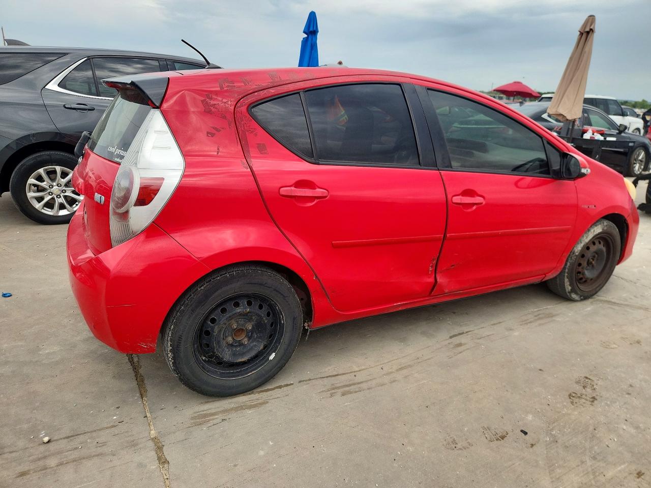2014 Toyota Prius C One Red vin: JTDKDTB39E1558985