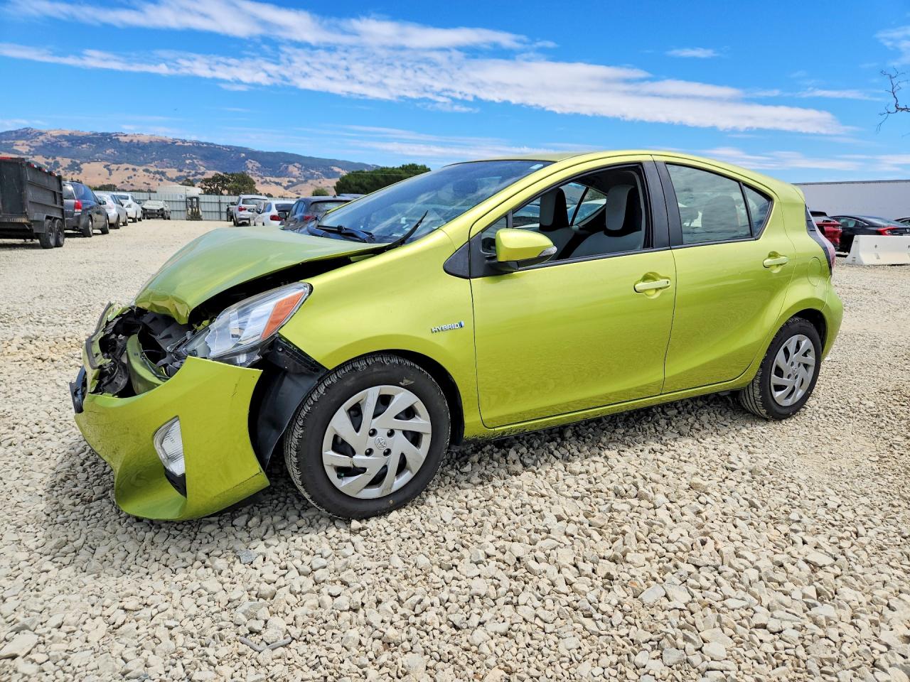 2015 Toyota Prius C One Green vin: JTDKDTB39F1091925