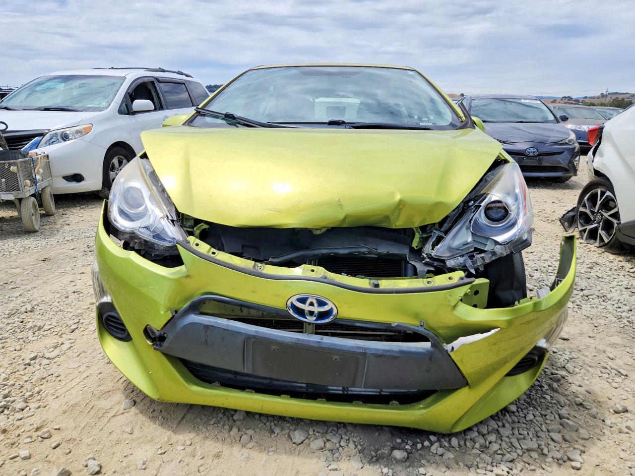 2015 Toyota Prius C One Green vin: JTDKDTB39F1091925