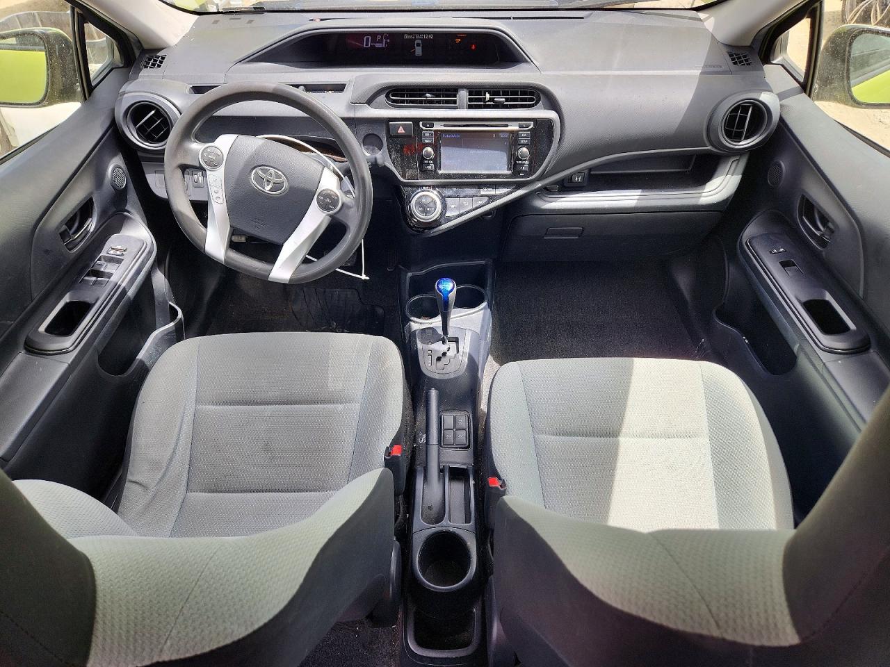 2015 Toyota Prius C One Green vin: JTDKDTB39F1091925