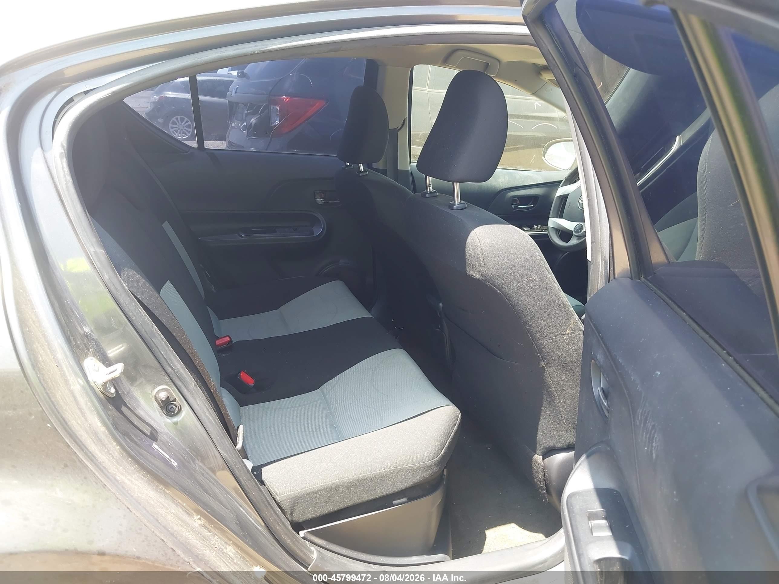 2015 Toyota Prius C Three Gray vin: JTDKDTB39F1107136
