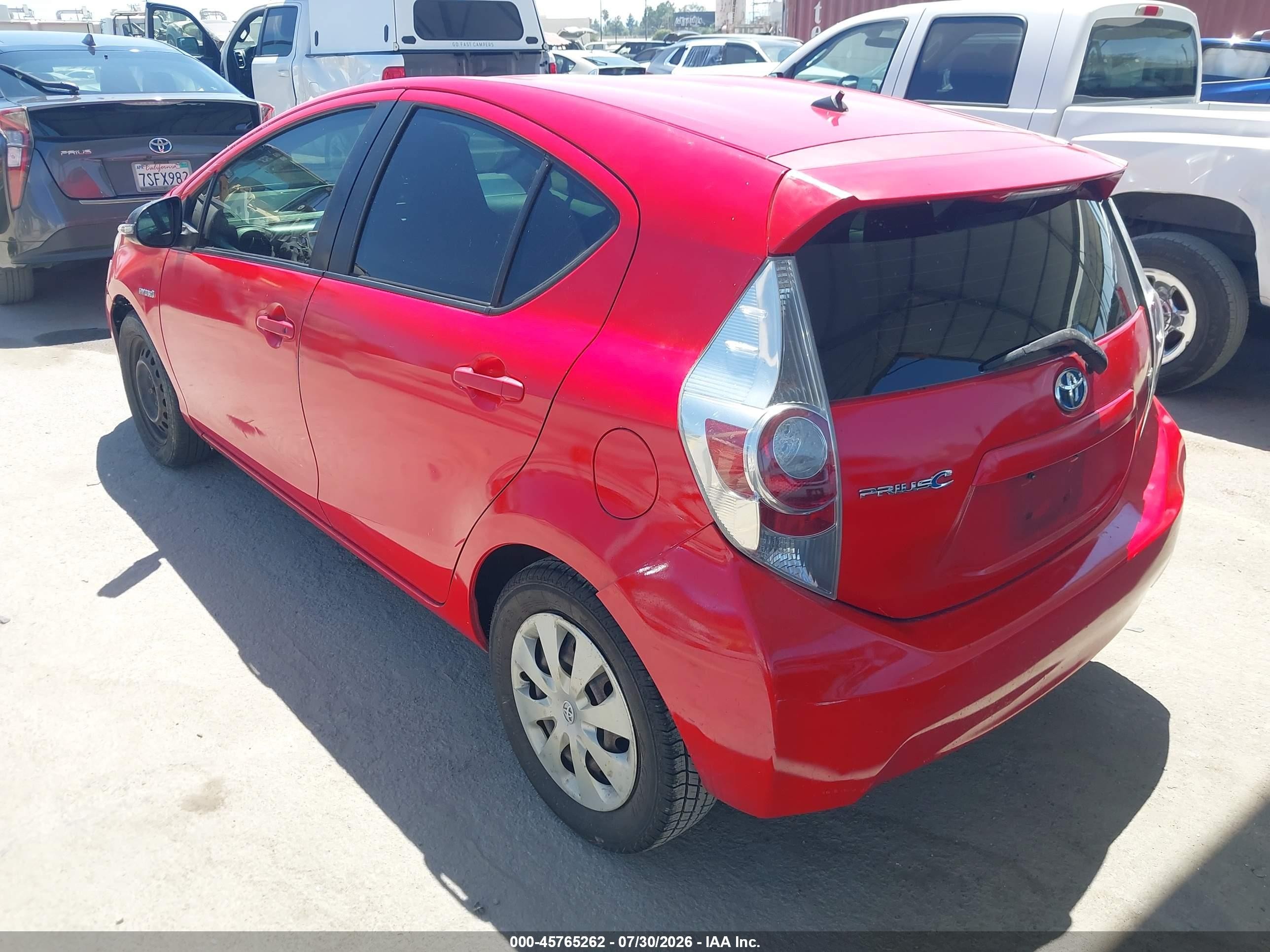 2012 Toyota Prius C One Красный vin: JTDKDTB3XC1008790