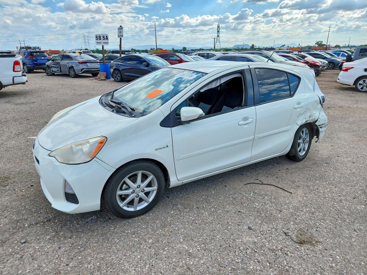 2013 Toyota Prius C Three White vin: JTDKDTB3XD1531986