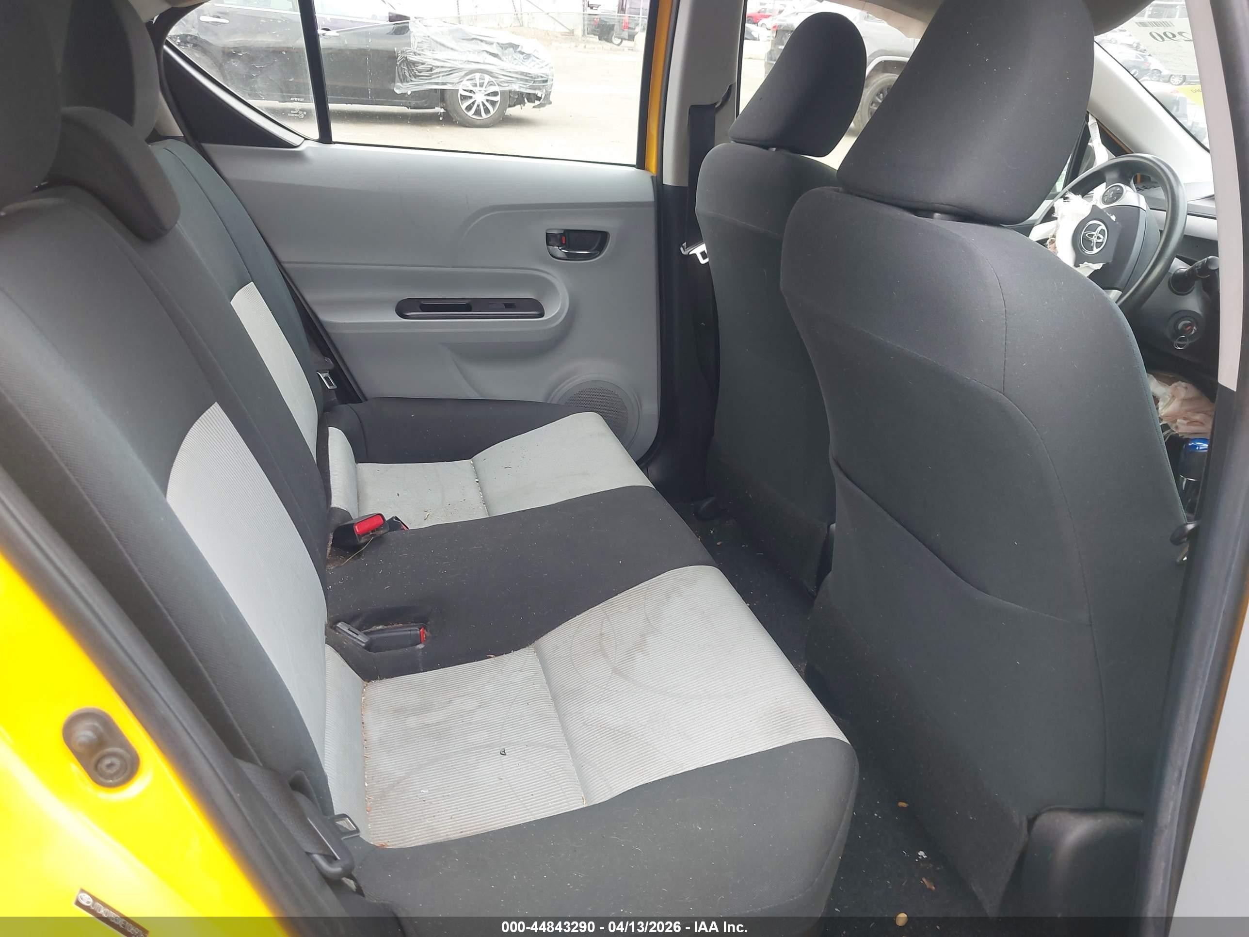 2014 Toyota Prius C Two Yellow vin: JTDKDTB3XE1069267