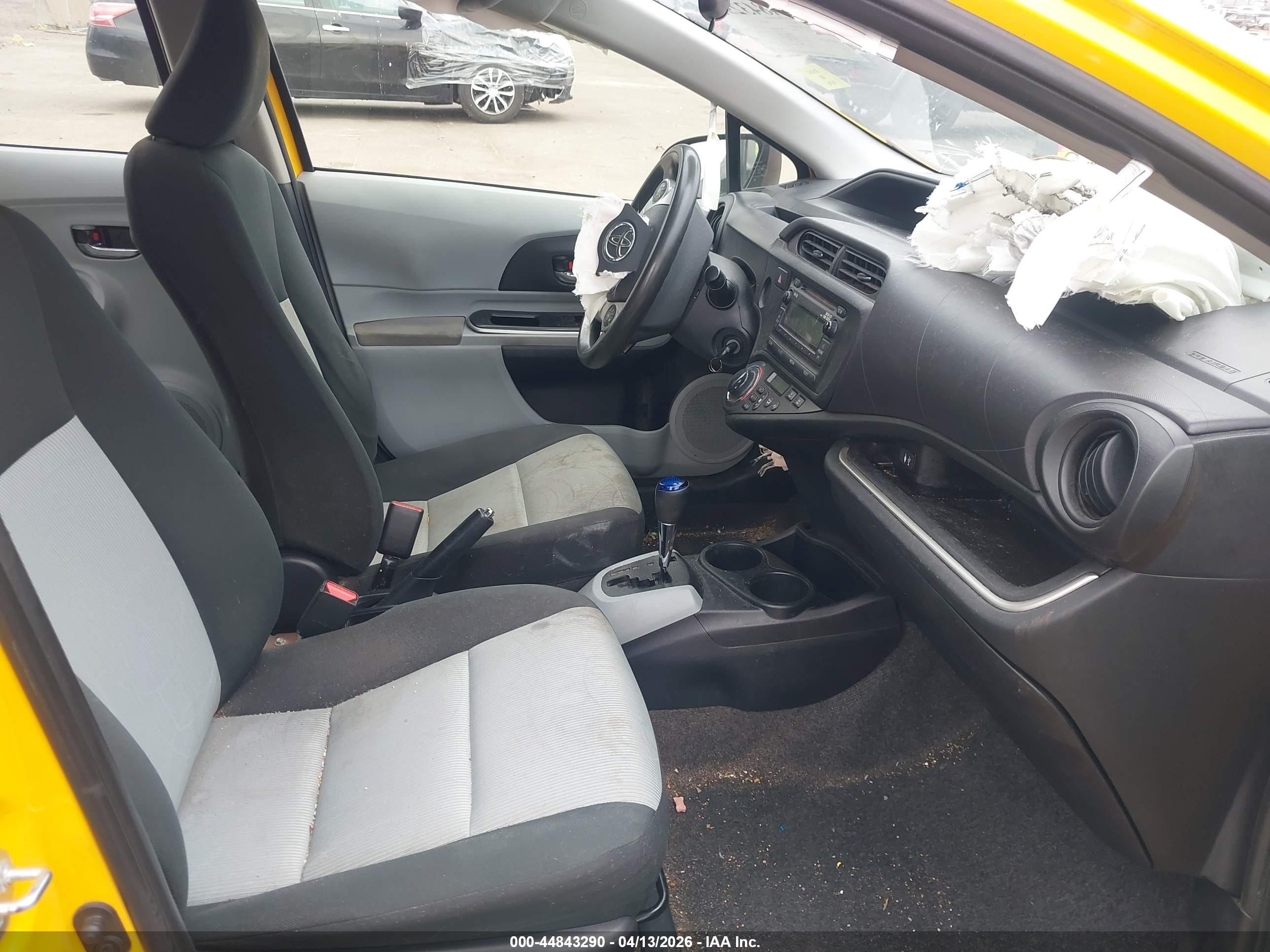 2014 Toyota Prius C Two Yellow vin: JTDKDTB3XE1069267